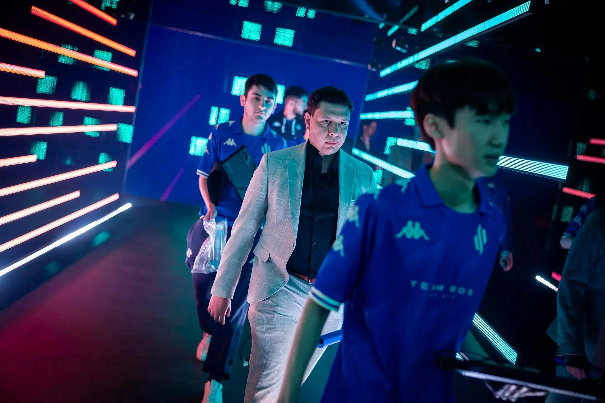 BDS Striker, walking on-stage with his team. Credit: Michal Konkol/Riot Games