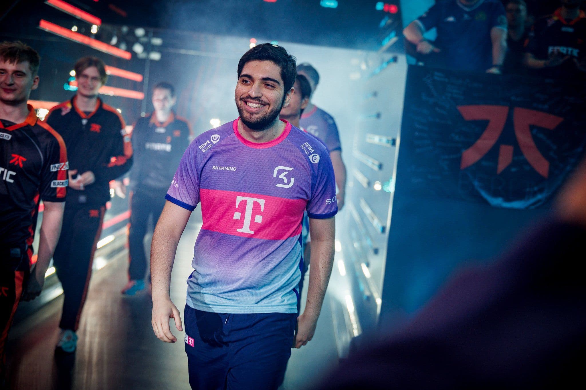 Article background image