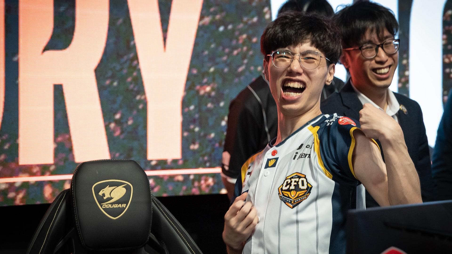 Article background image