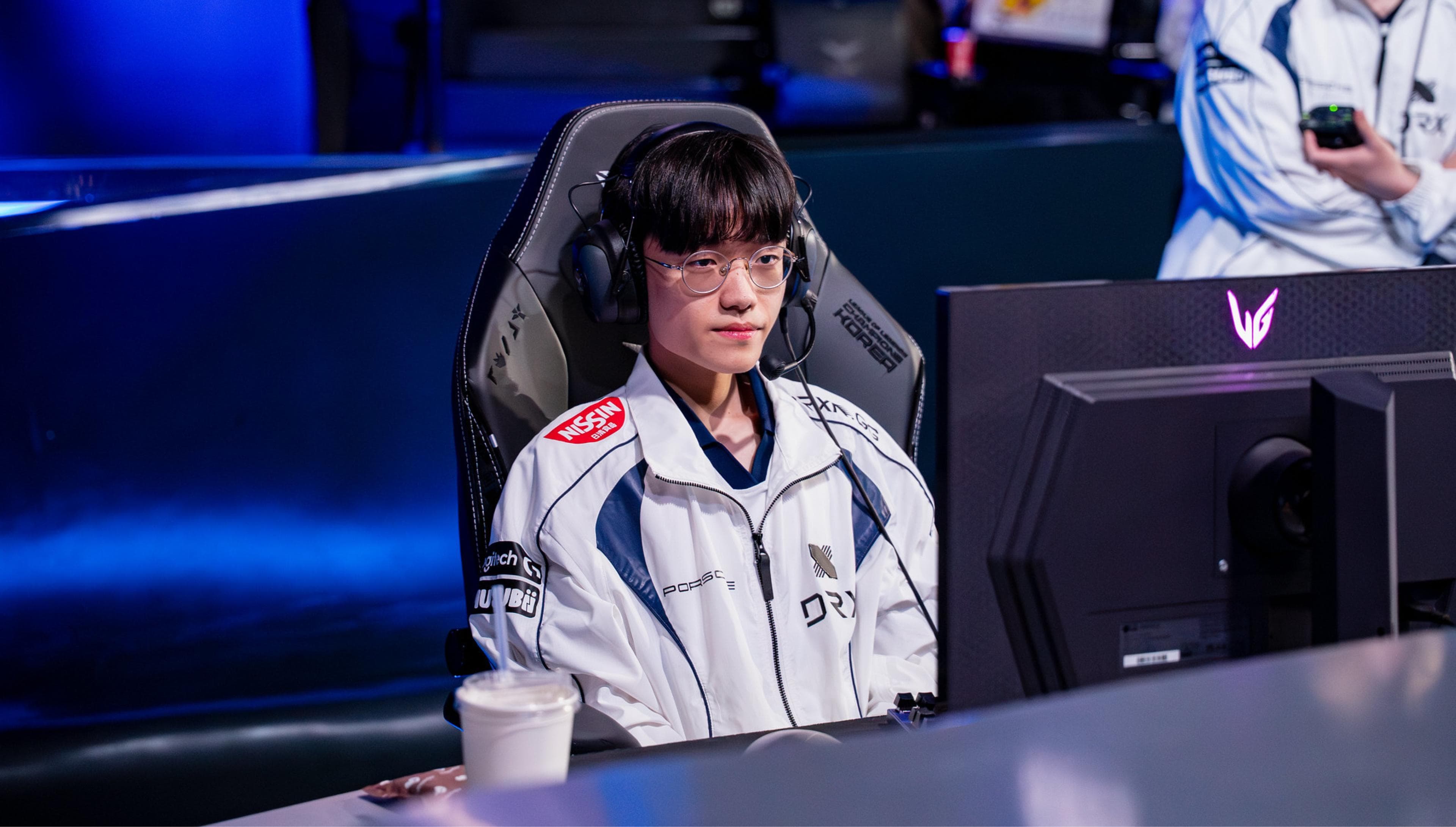 Article background image