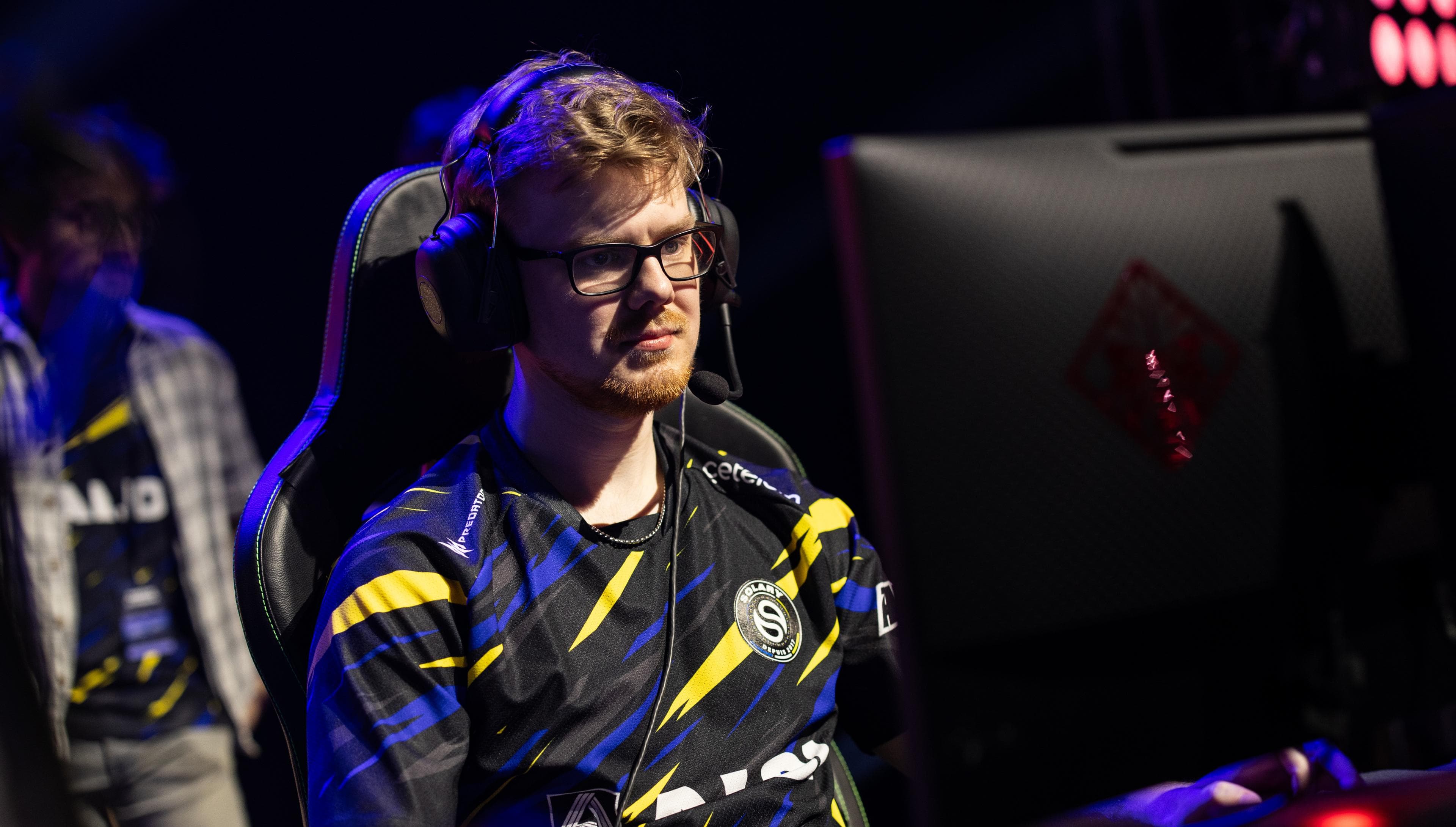 Article background image