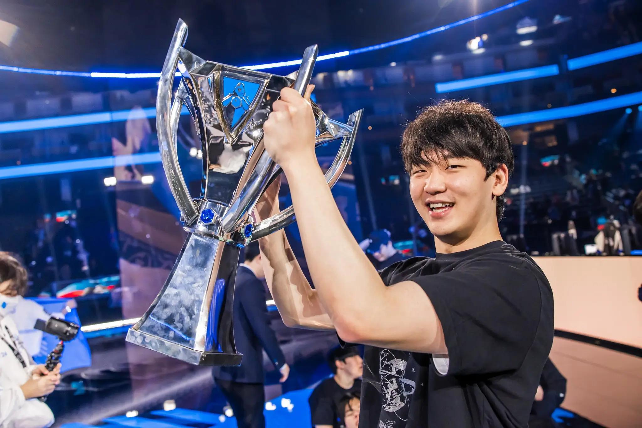 Lee "Juhan" Ju-han, former World Champion with DRX, now set to join GIANTX in the LEC after competing in the LVP Superliga.