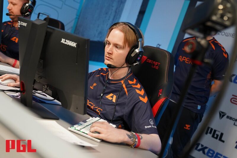 nawwk played for Apeks before joining BLEED