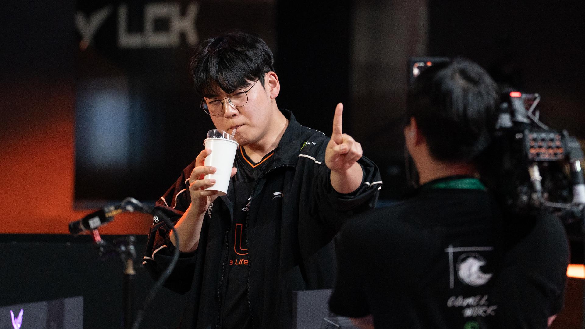 Credit: Grégoire "Aries" Bgz/Sheep Esports