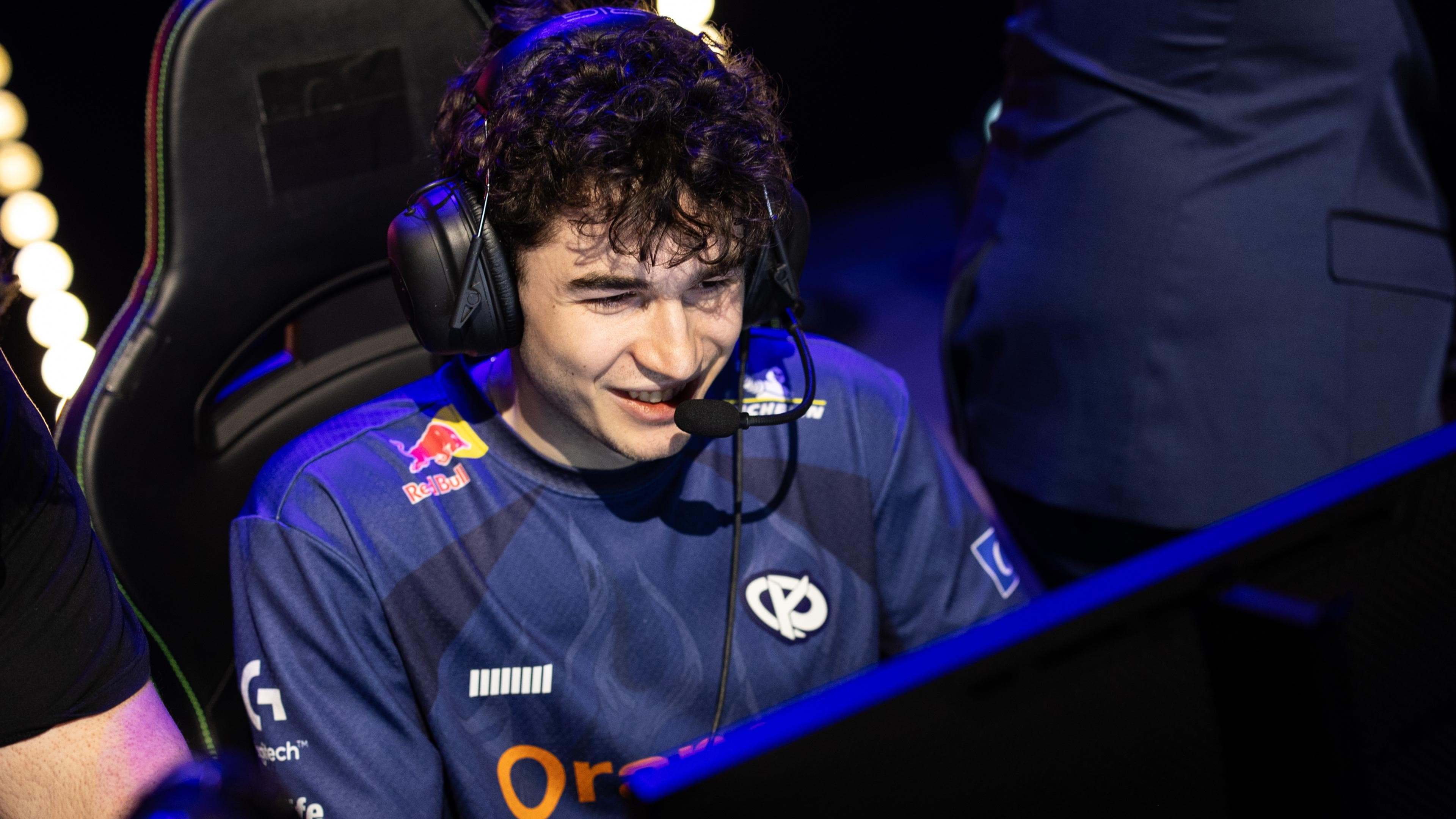 Article background image