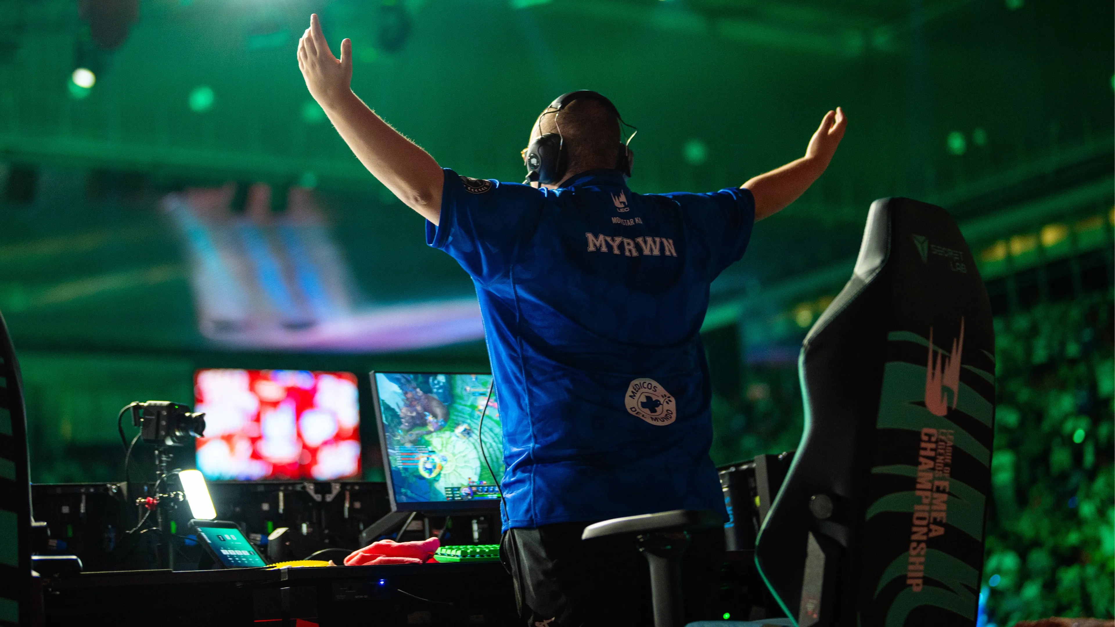 Myrwn MVP of the series against Fnatic