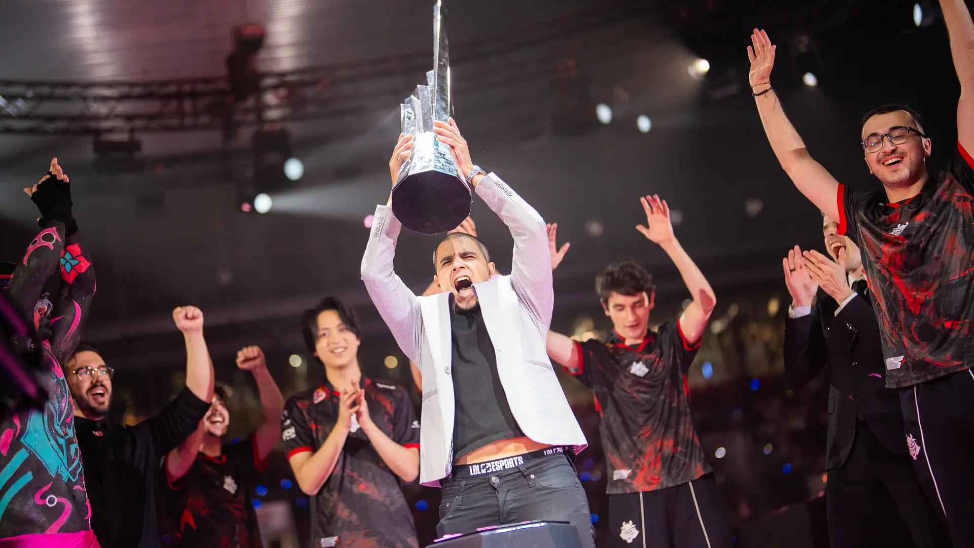 Jonas "Memento" Elmarghichi, assistant coach of G2 Esports in the 2026 LEC Versus. Photo Credit: Riot Games/Kirill Bashkirov