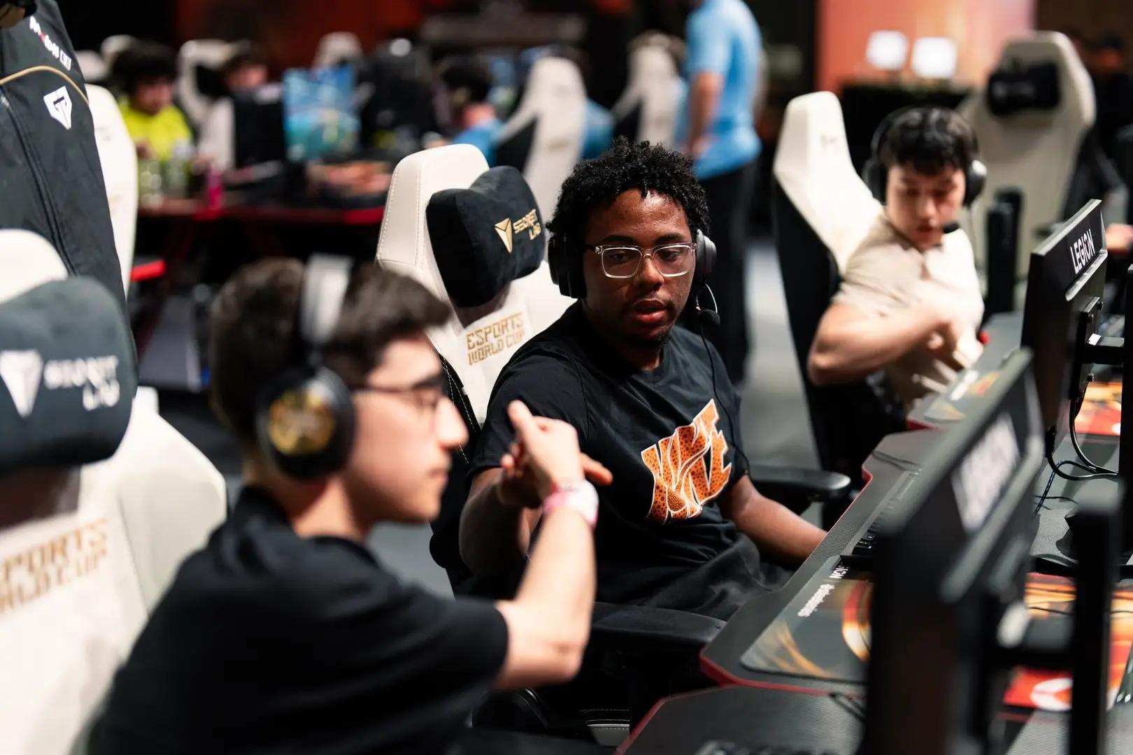 The Gen.G squad competing at the EWC LCQ. Credit: Esports World Cup