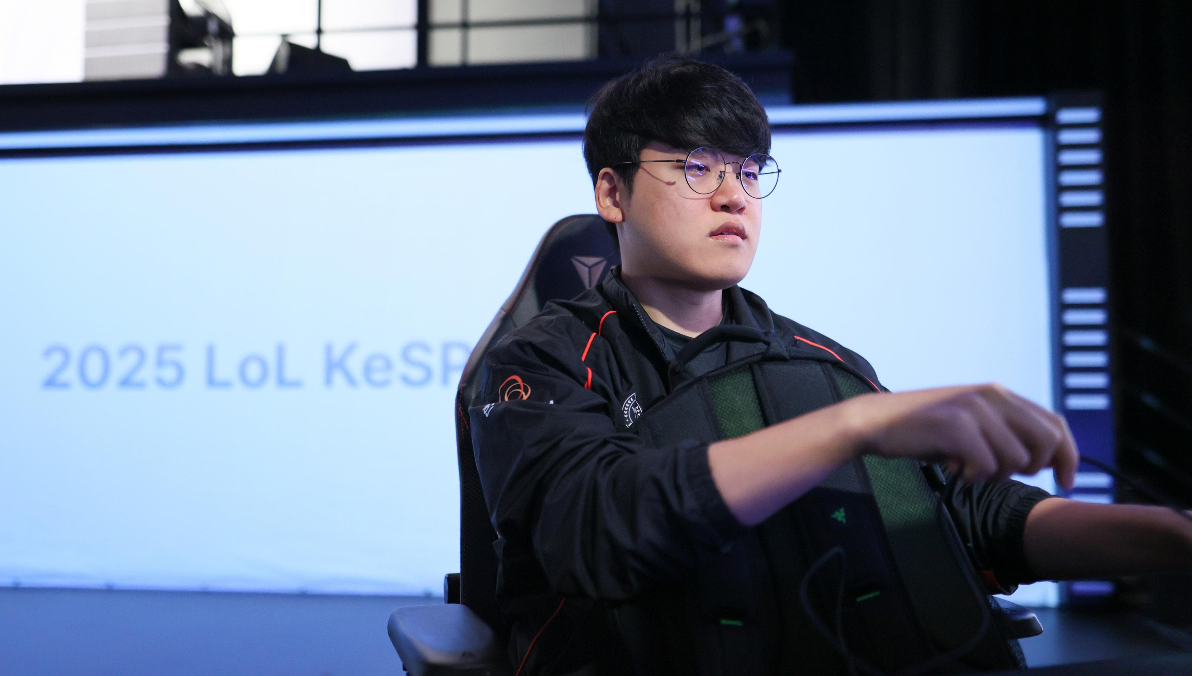 Article background image