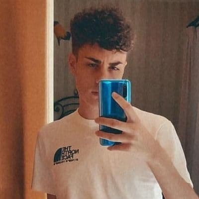 Alejandro Gomis, writer & editor.