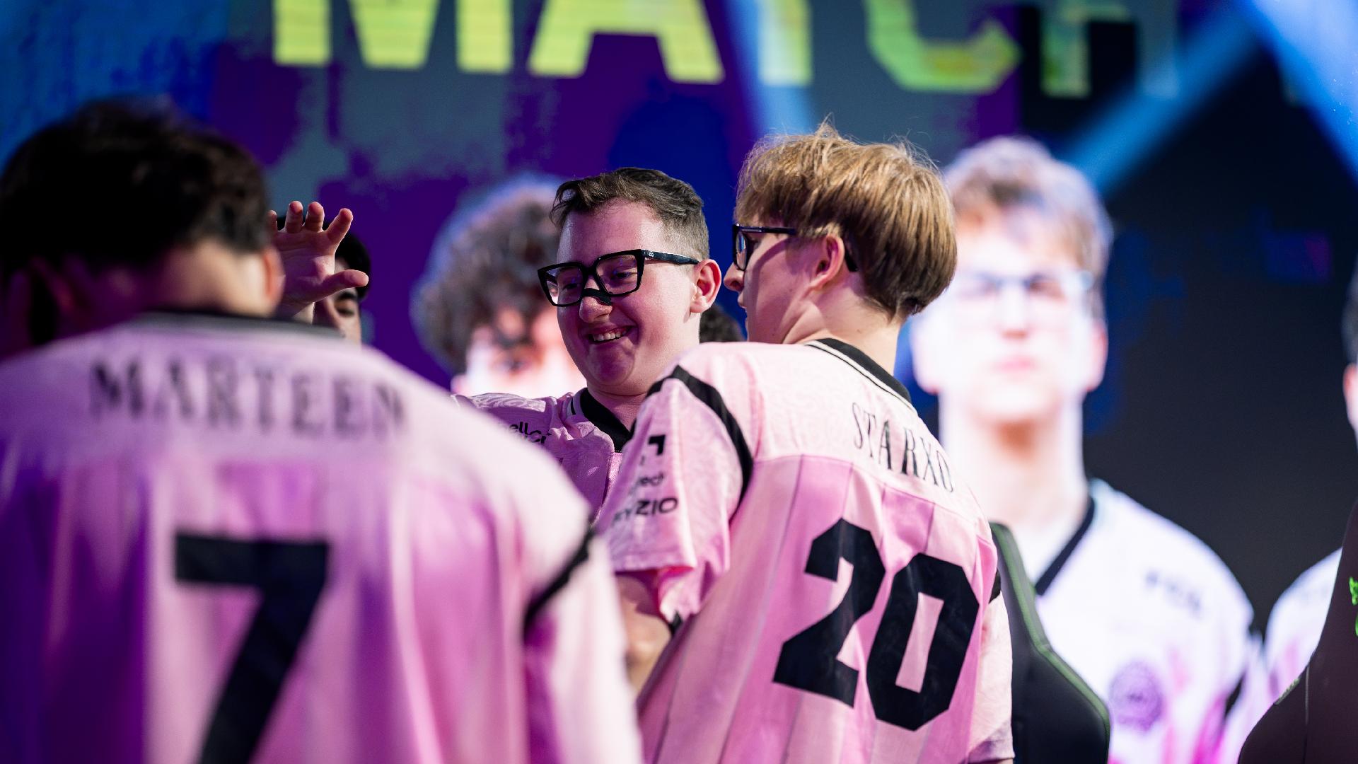 M8 Minny celebrating the win against NAVI. Credit: Michał Konkol/Riot Games.