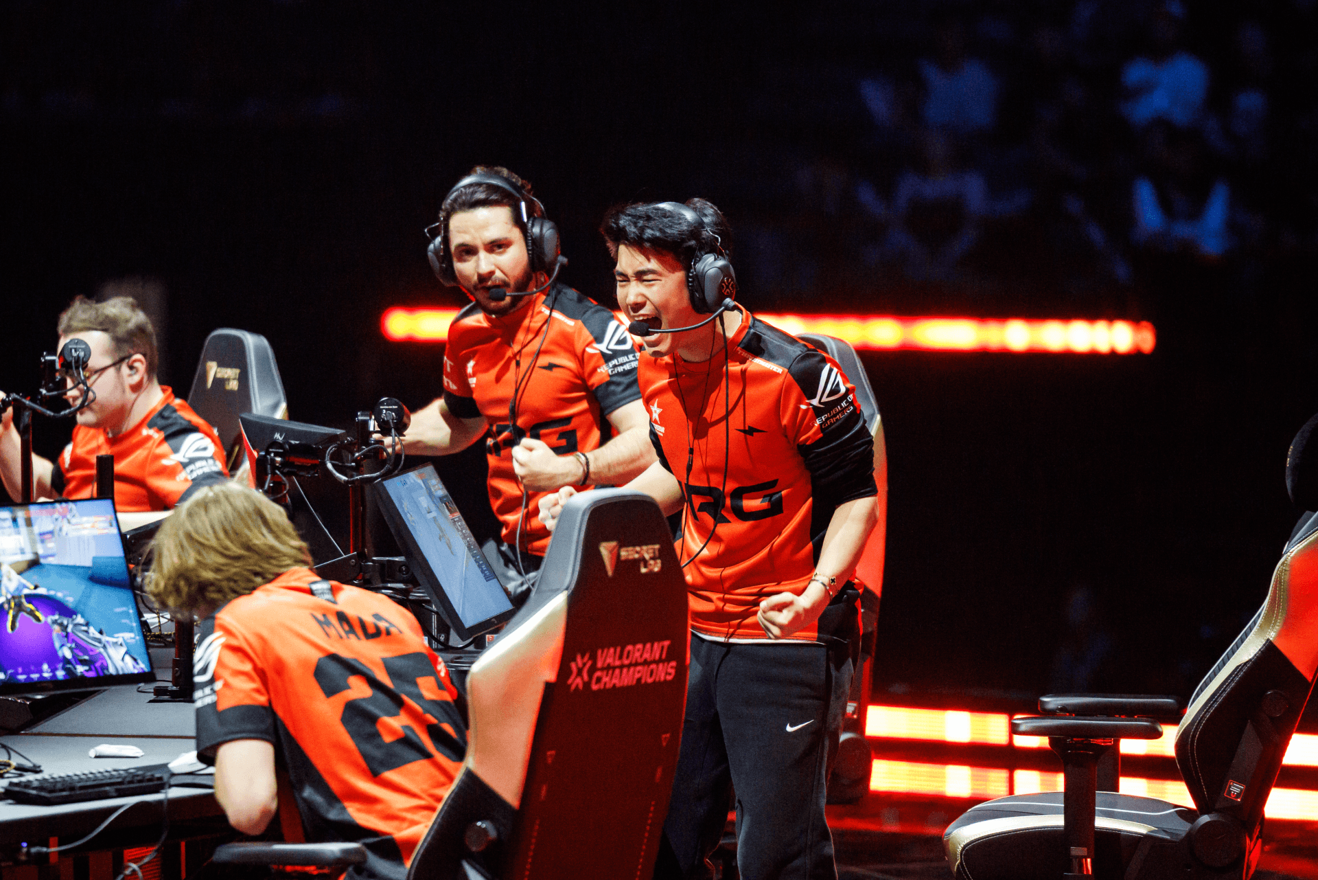 Article background image