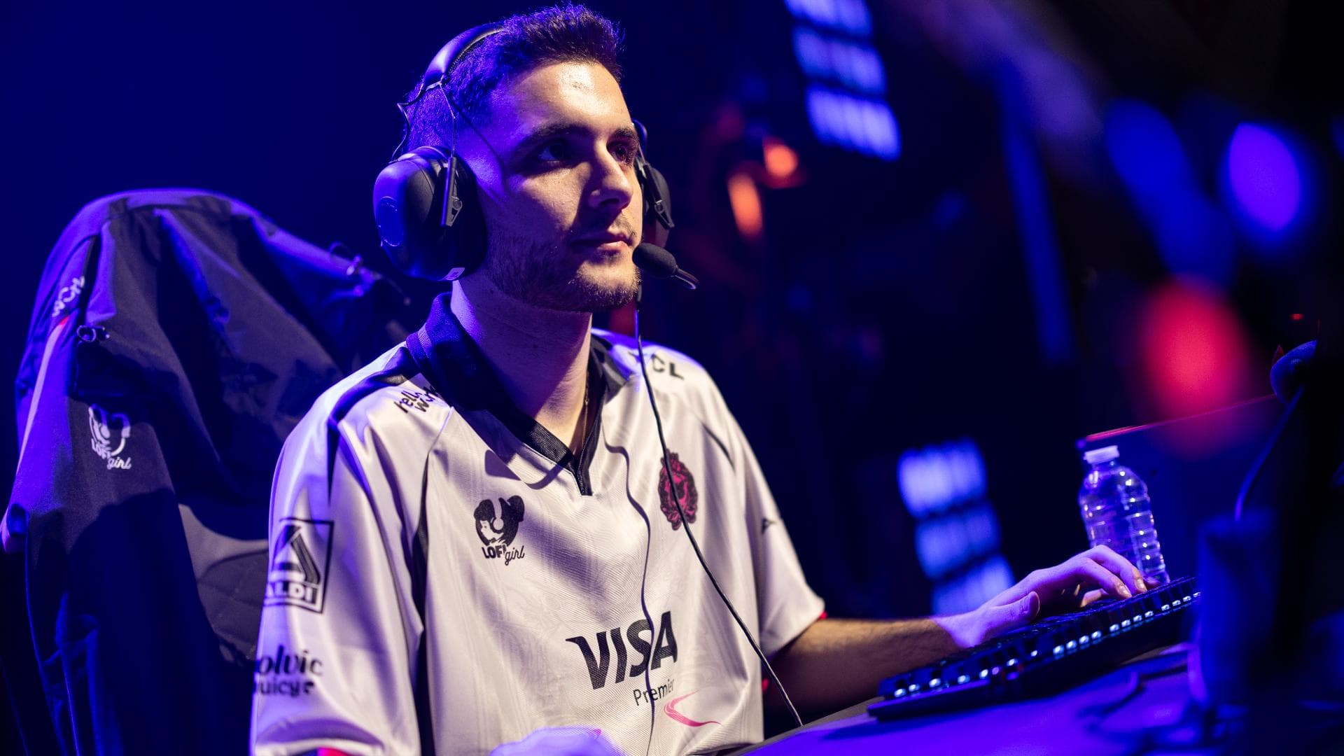 Article background image