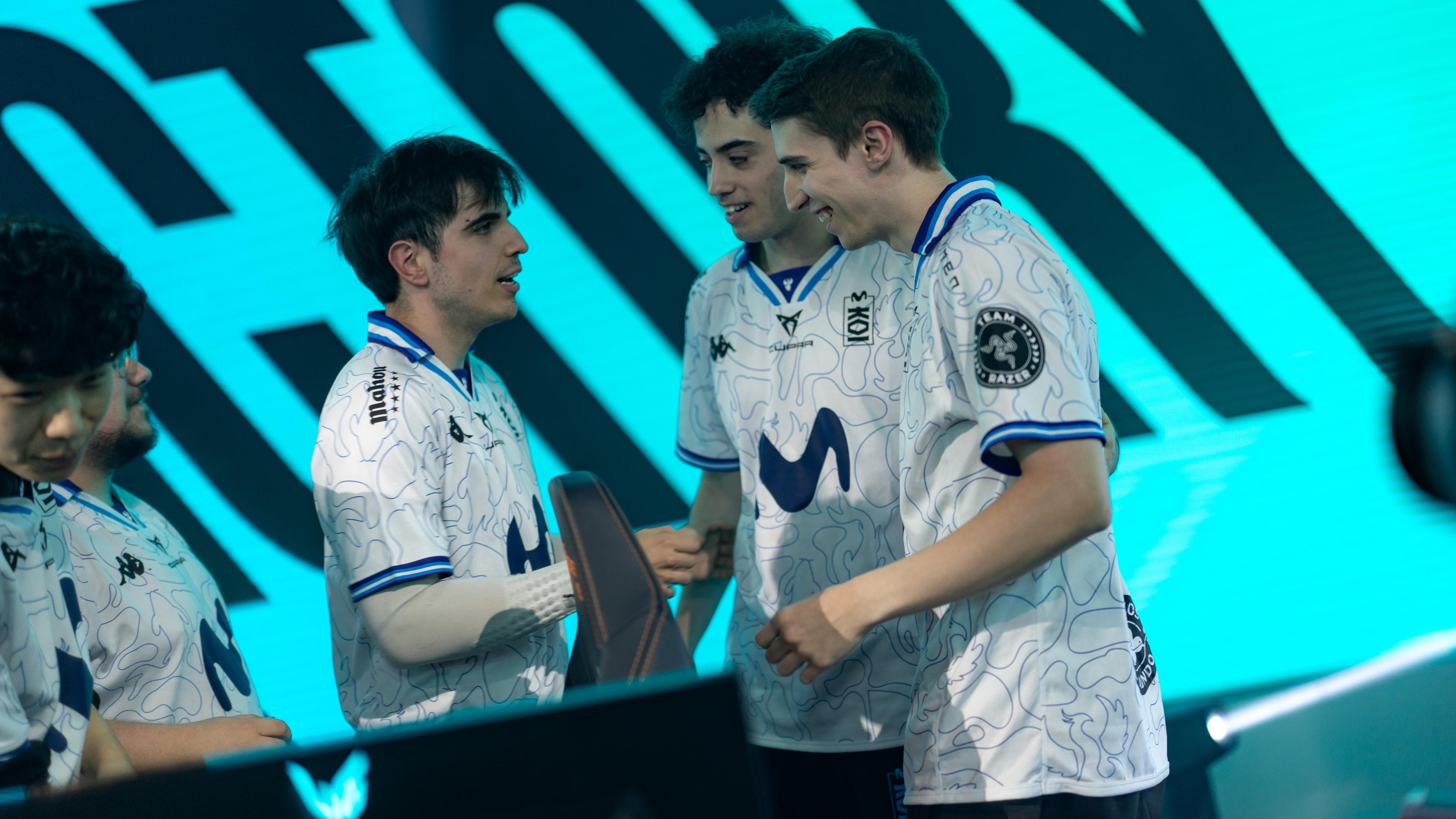 Article background image