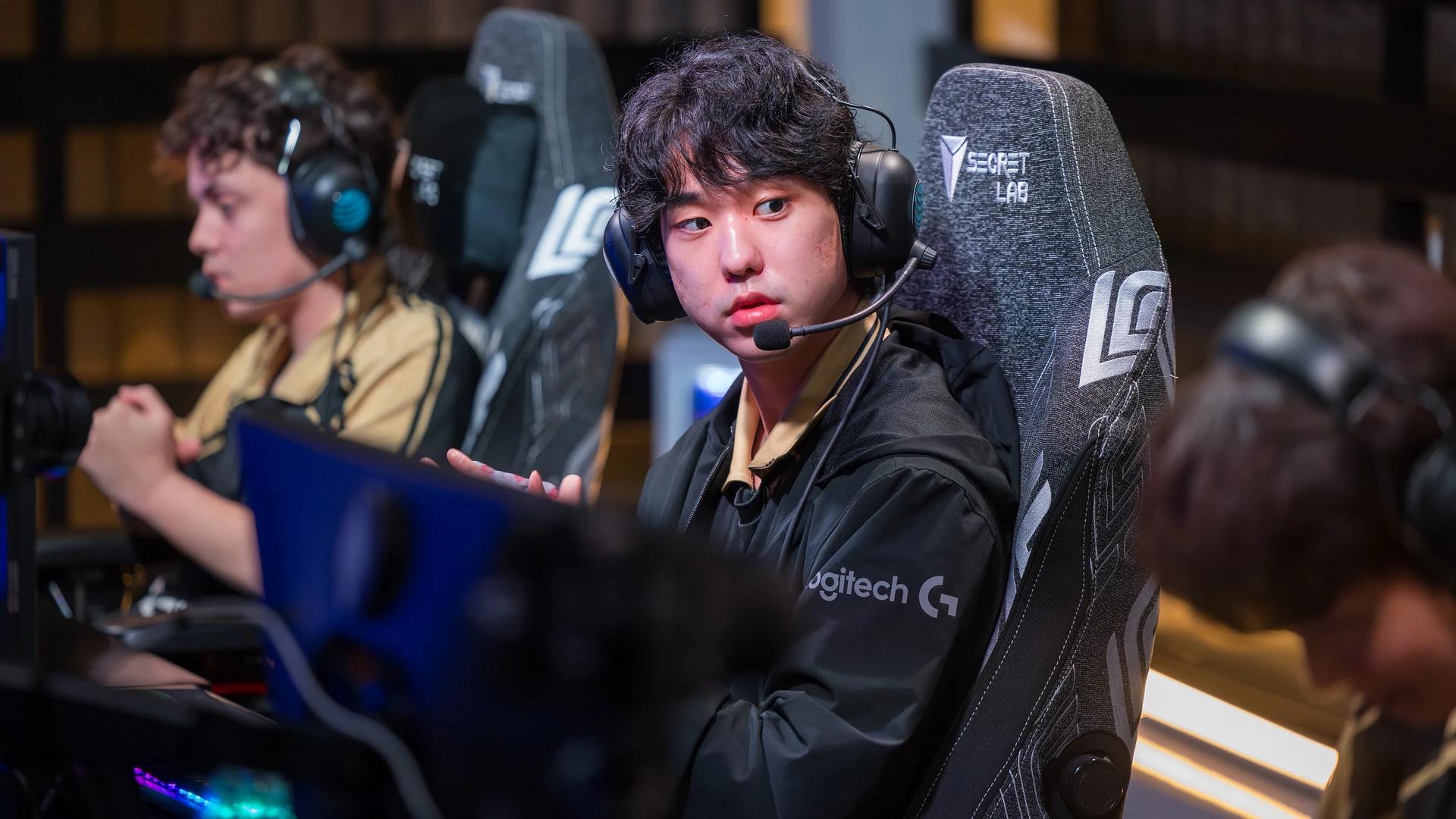 Berserker eyeing the competition | Photo Credit: Riot Games