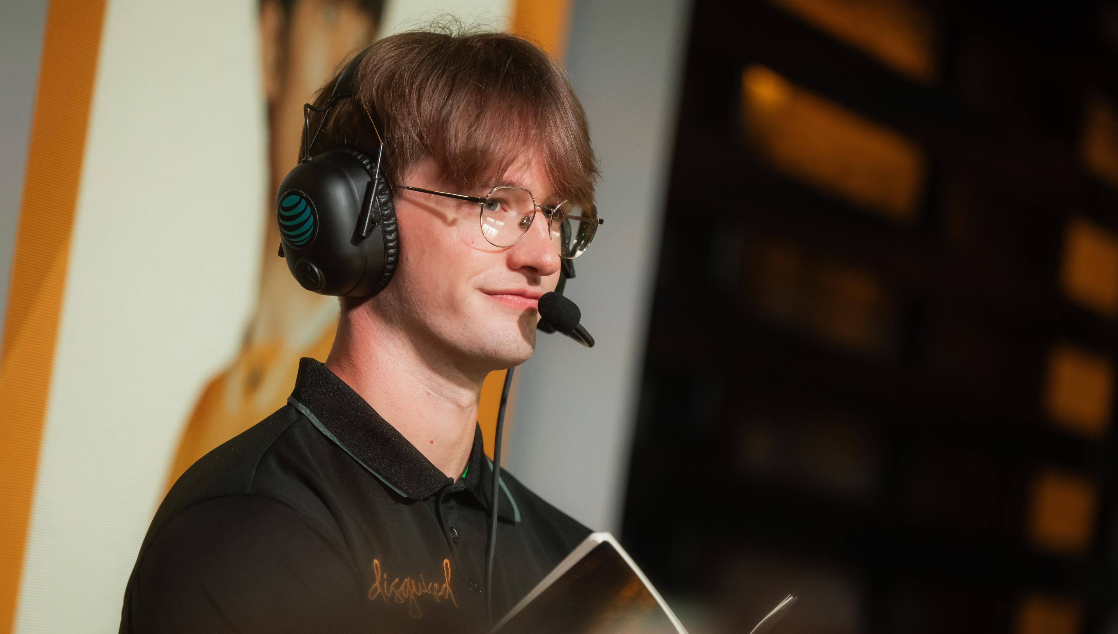 Article background image