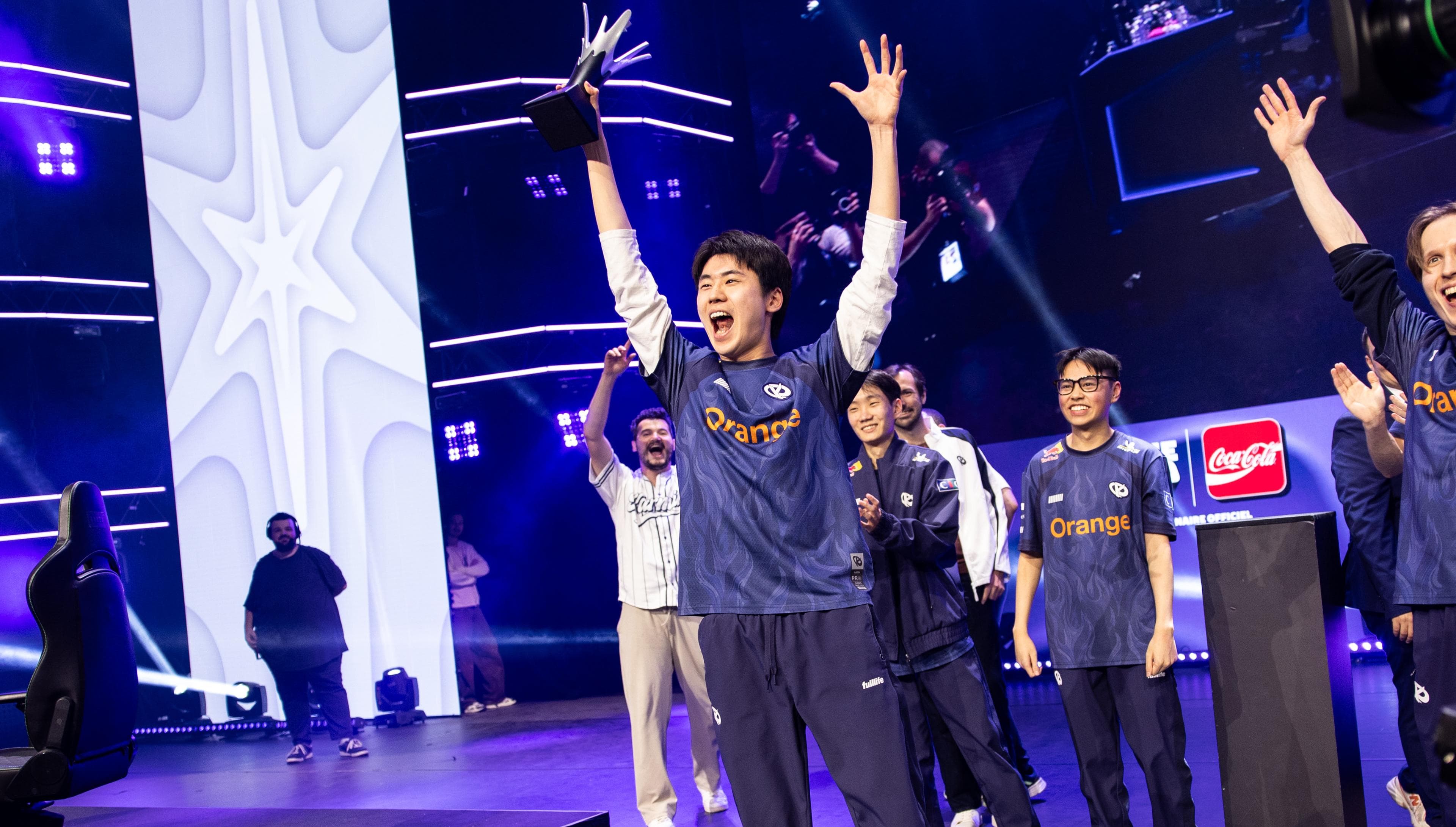 Article background image