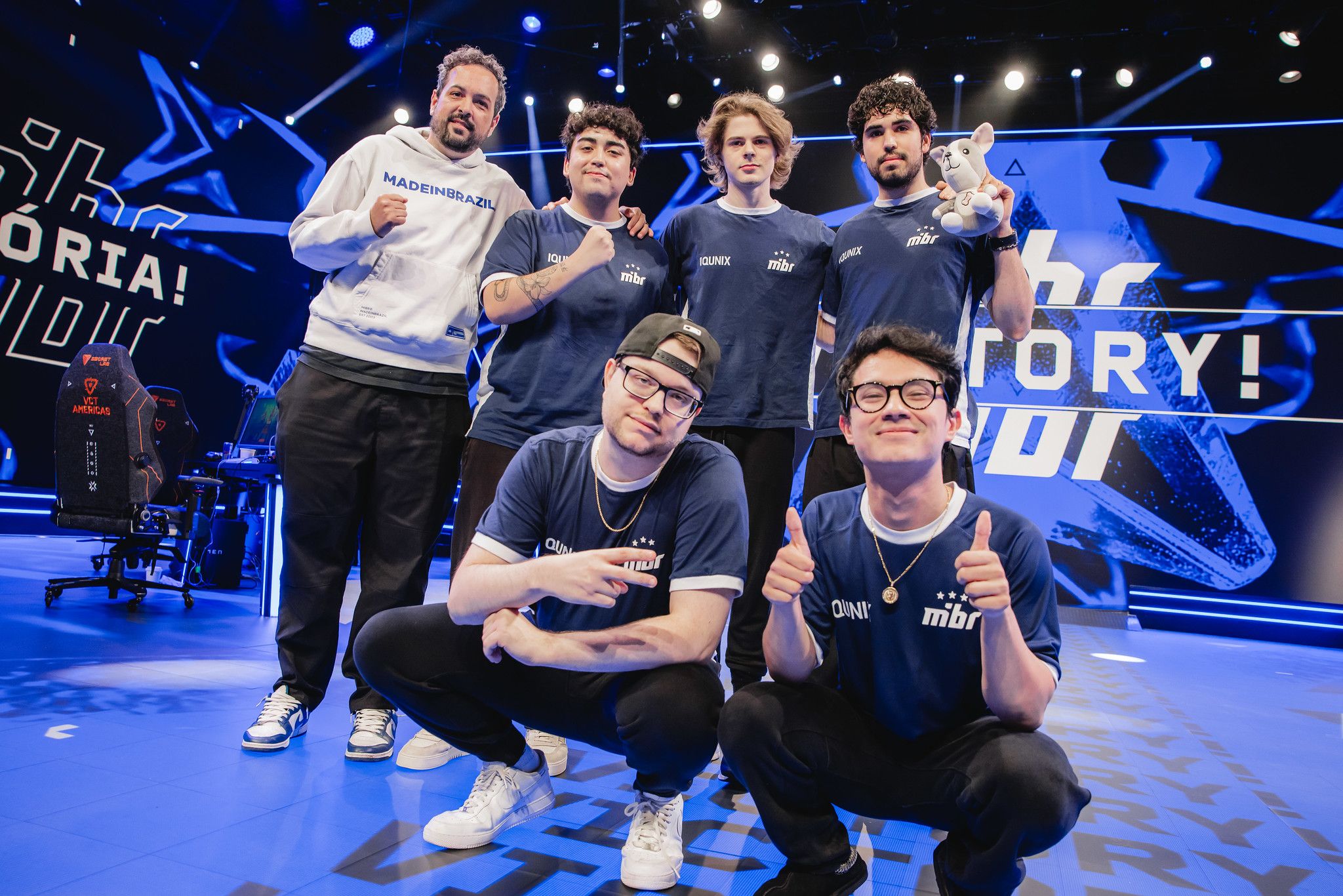 Elenco do MIBR que jogou o VCT Americas 2026. Foto: Stefan Wisnoski/Riot Games