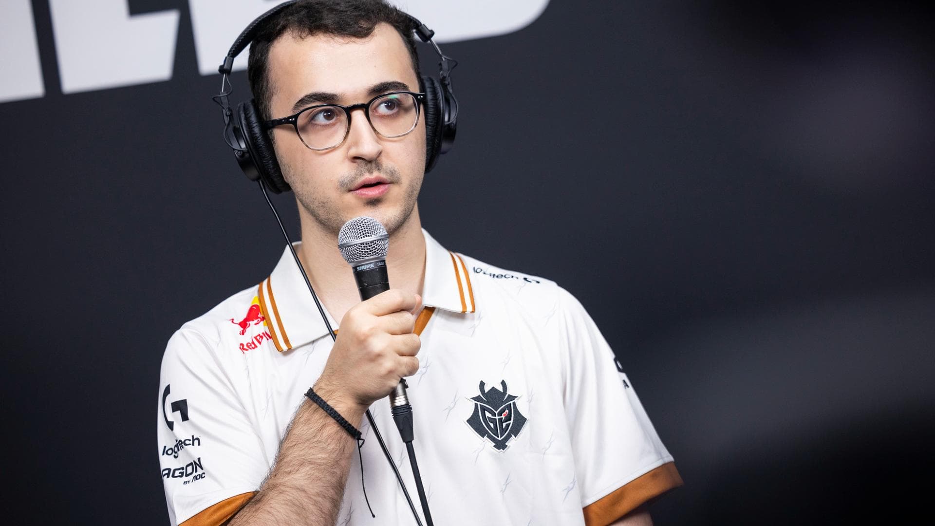 Article background image