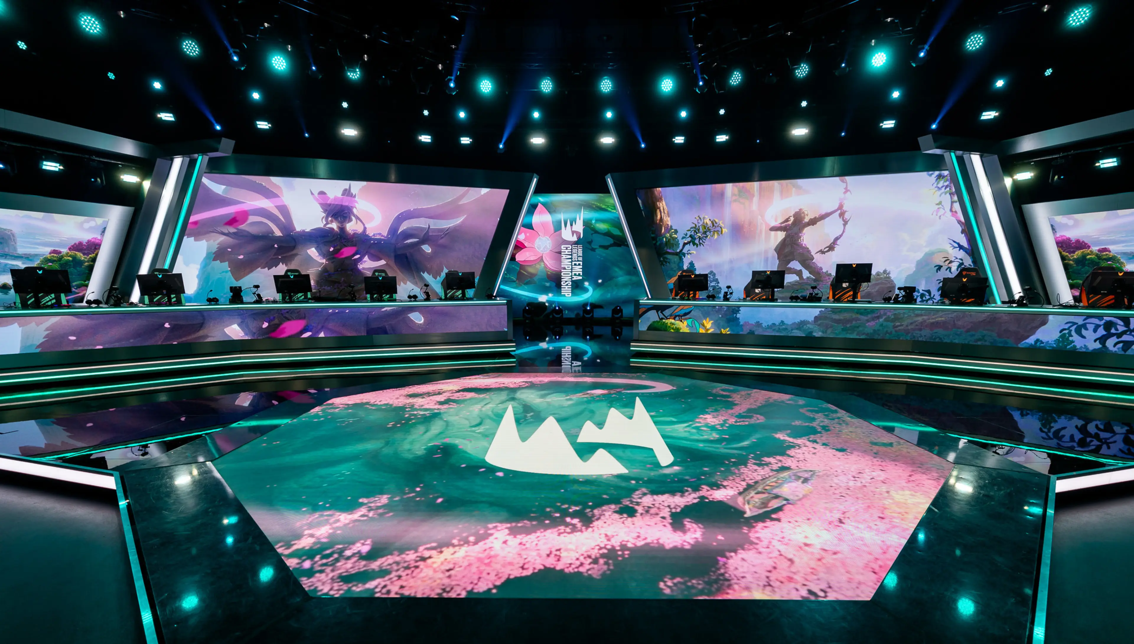 LEC Studio in Berlin during the 2025 Spring Split