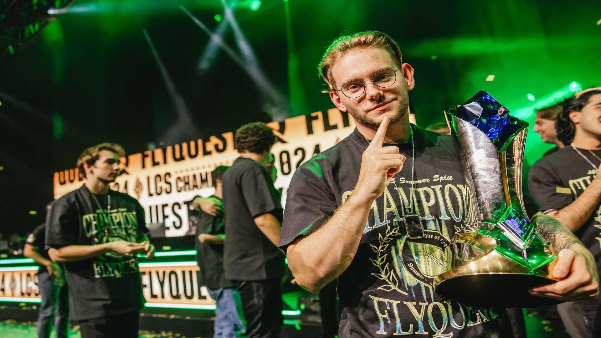 Article background image