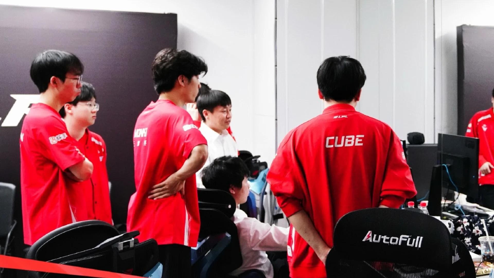 Article background image