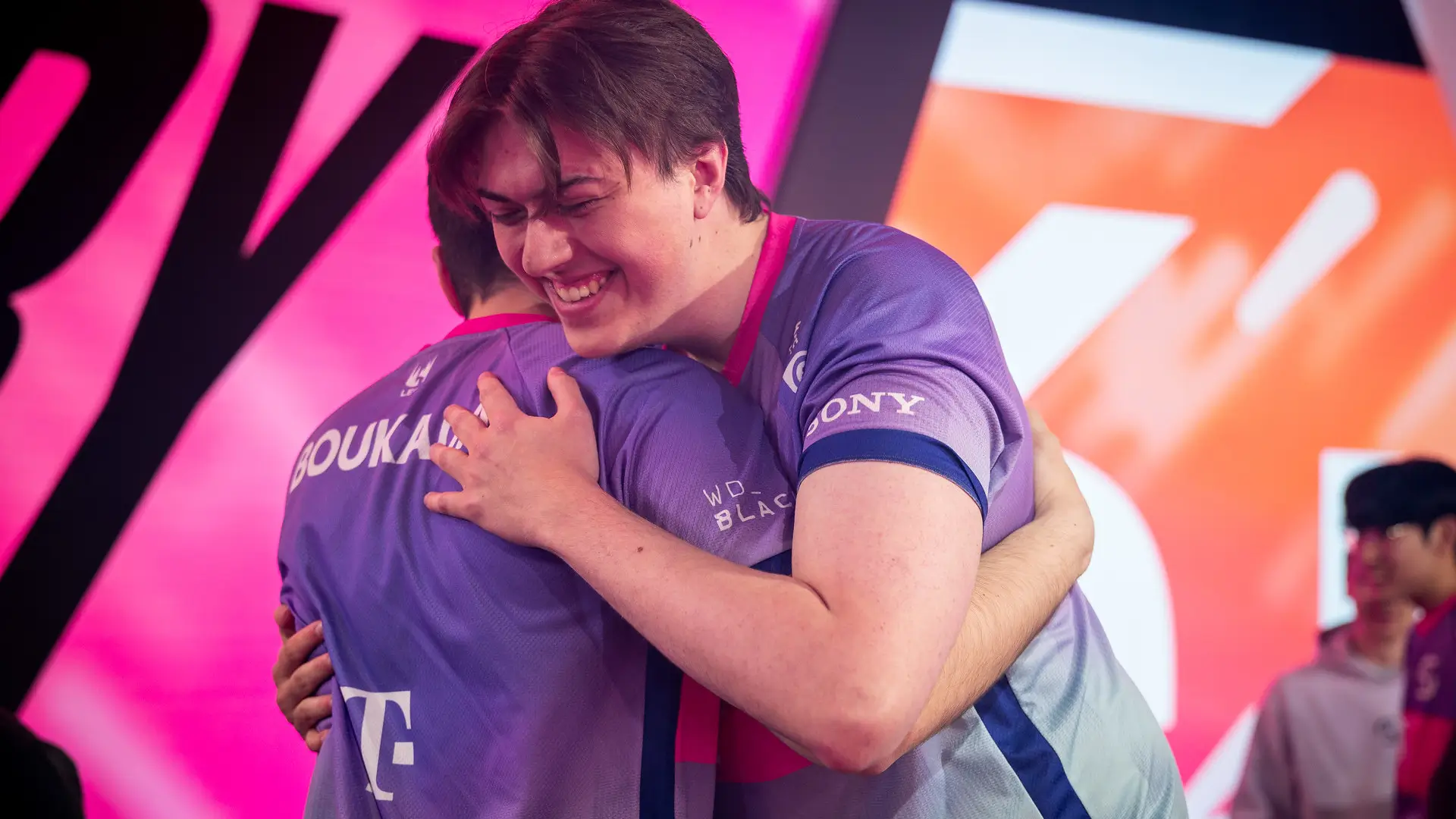 Tim "Keduii" Willers, AD Carry for SK Gaming in the LEC 2025 Spring Season, hugging Mehdi "Boukada" Lahlou.