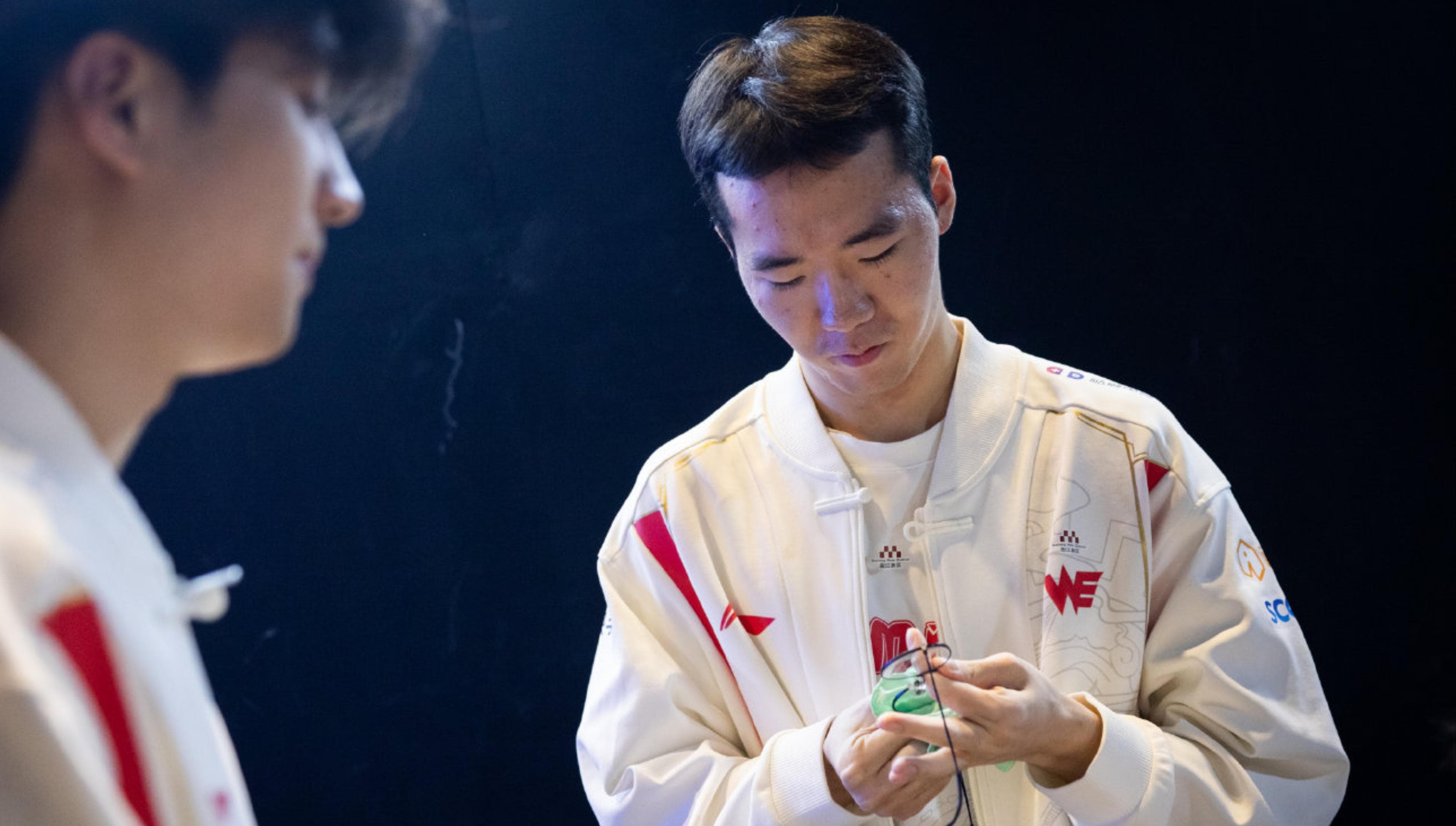 Article background image