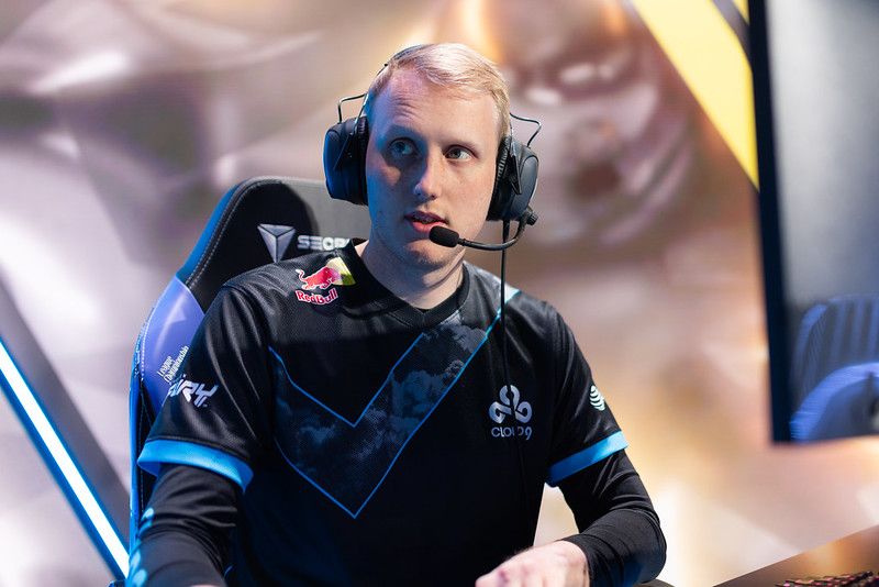 After winning two championships as a support, Zven chose to leave C9 at the end of the 2023 season.