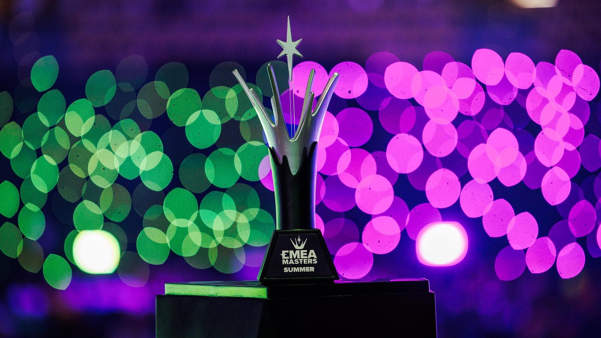 Article background image