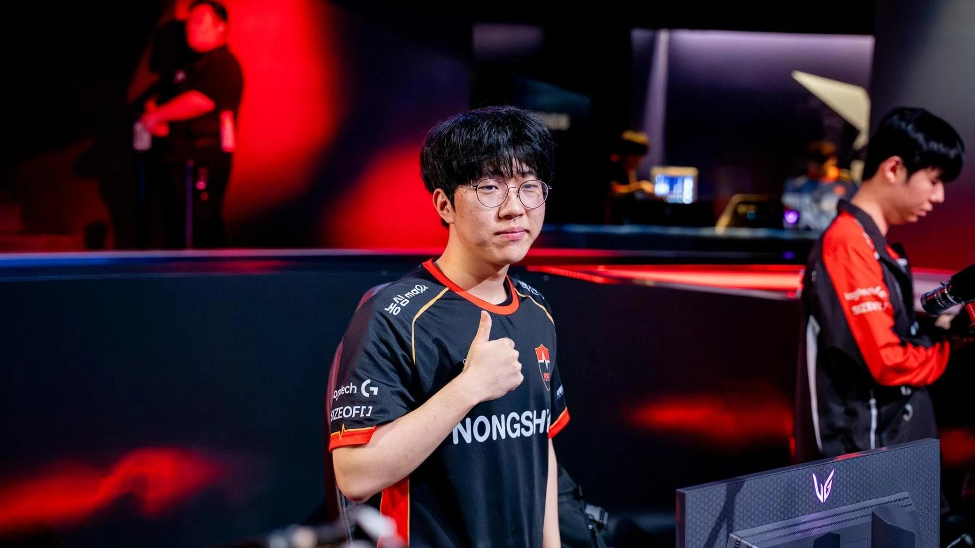 Article background image