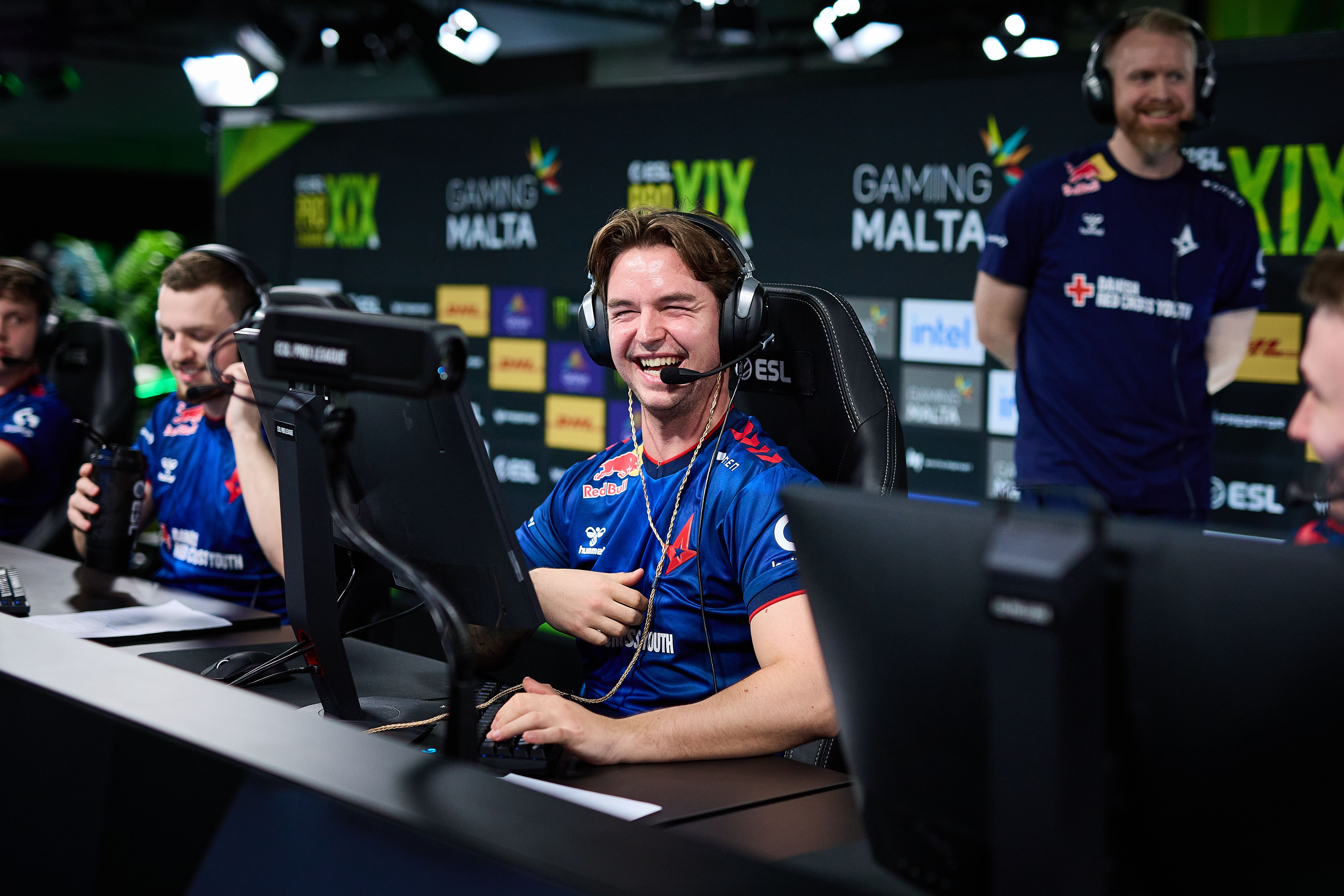 device smiling before a match