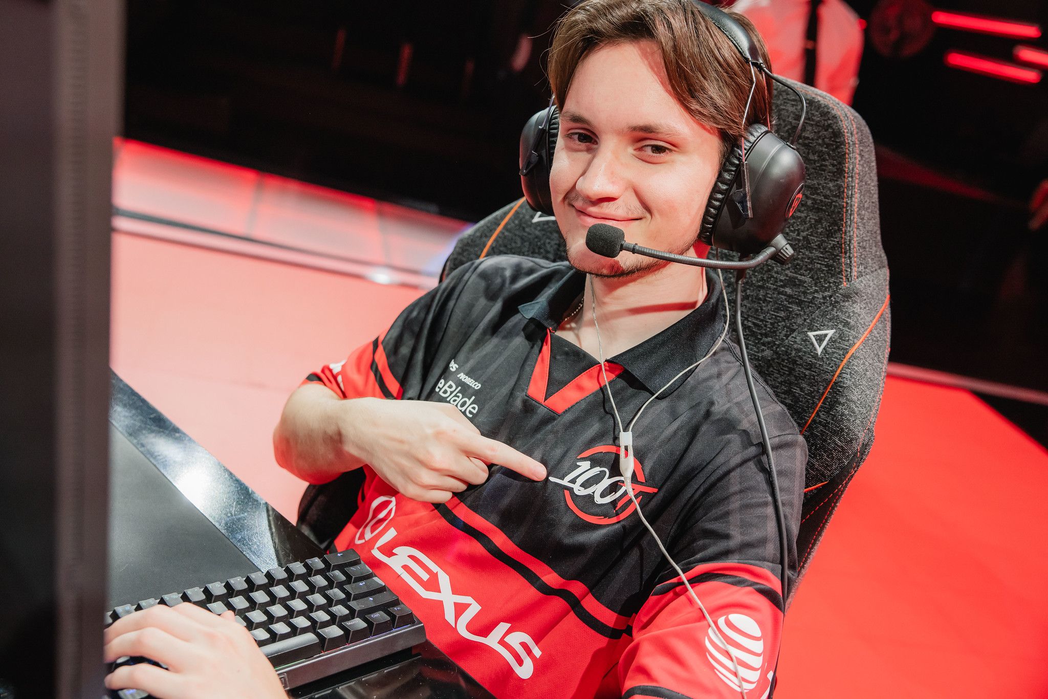100T bang. Credit: Stefan Wisnoski/Riot Games