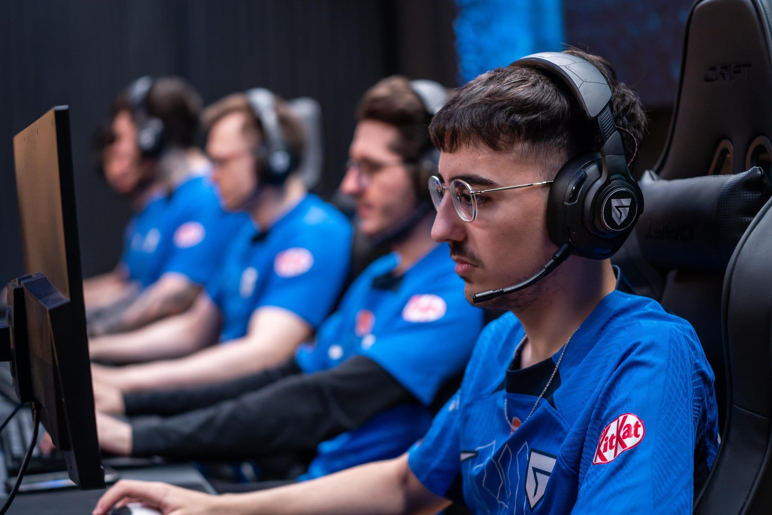 Article background image