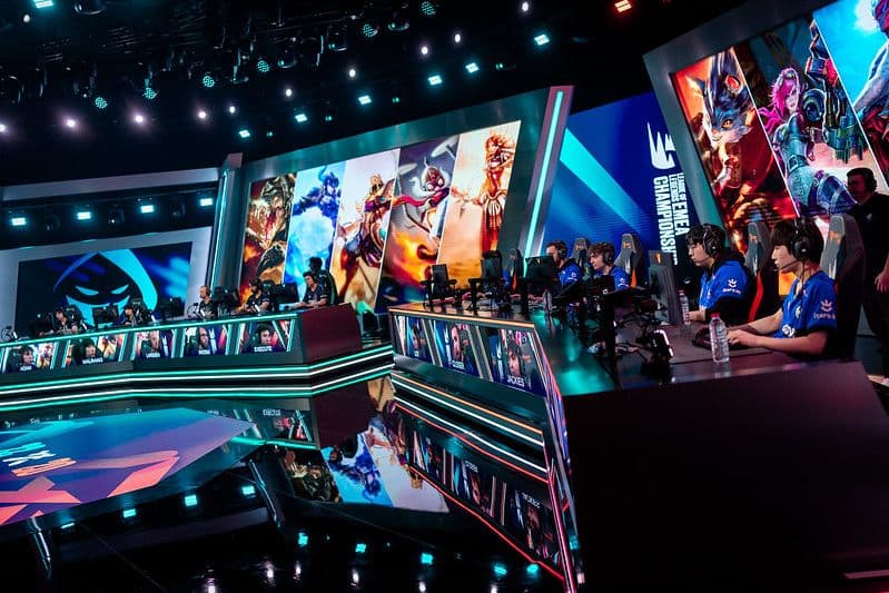 Article background image