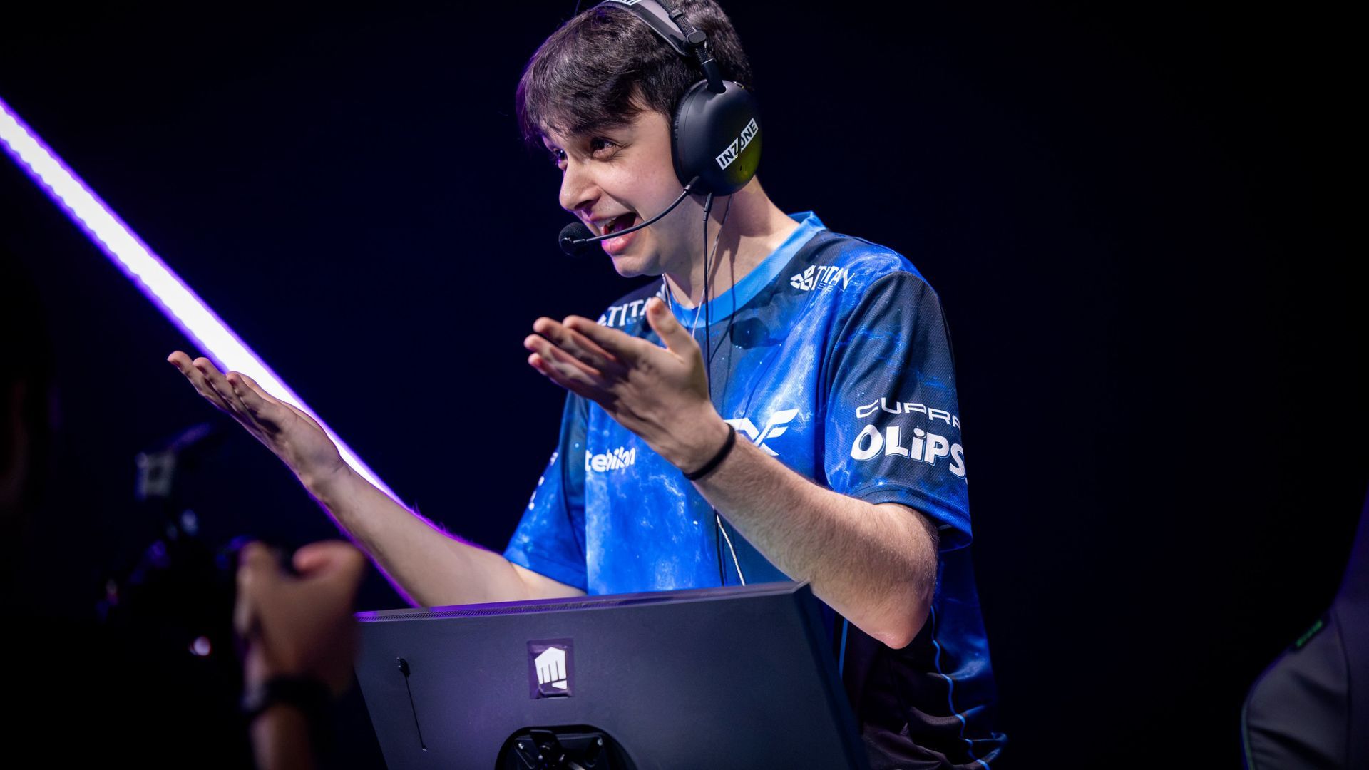 batujnax against Enterprise Esports. Credit: Sasha Safronova/Riot Games