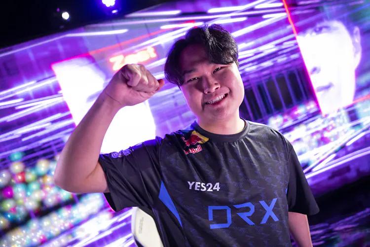 Zest playing for DRX in Valorant Champions