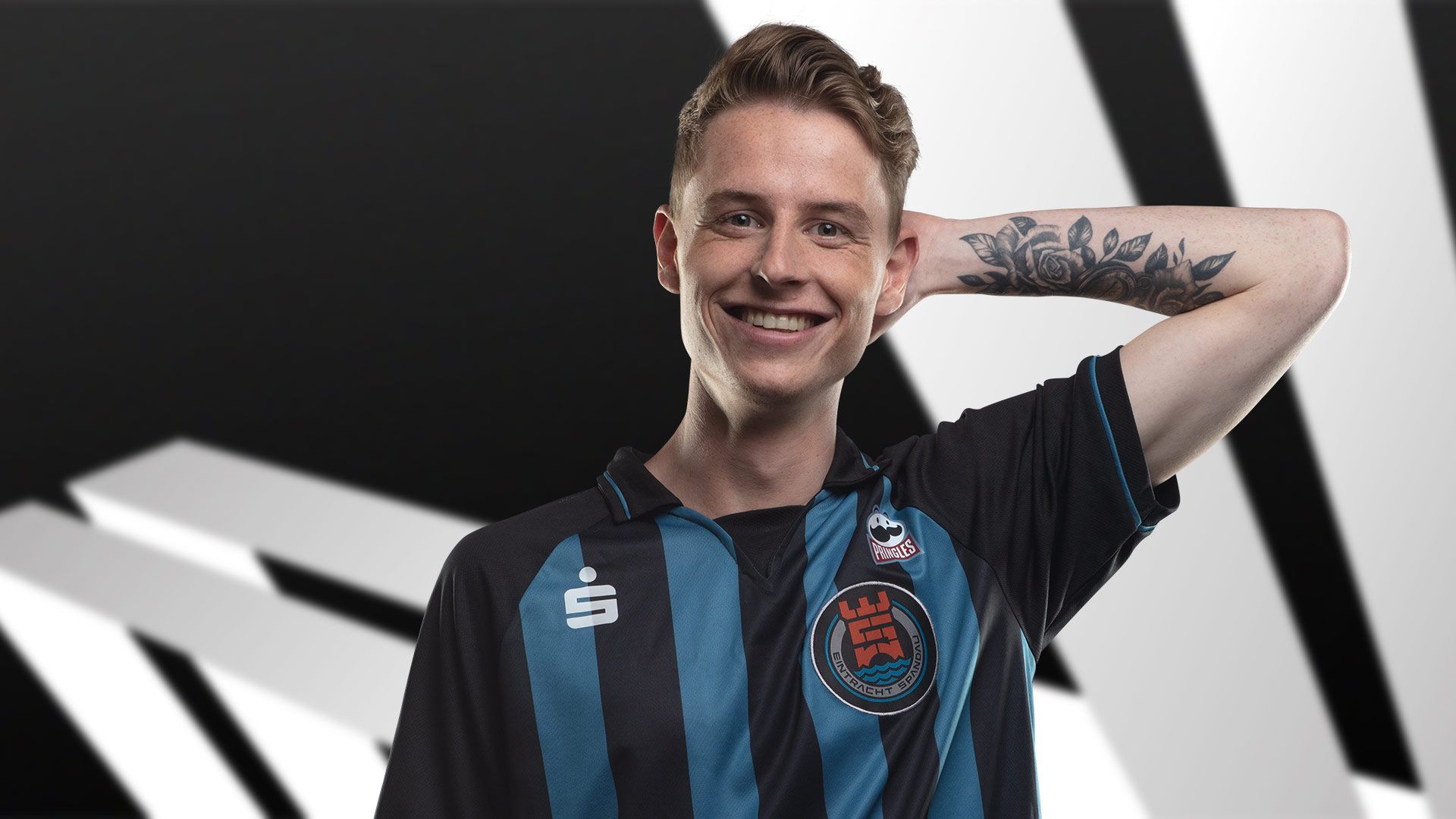 He previously competed under the banner of Eintracht Spandau.