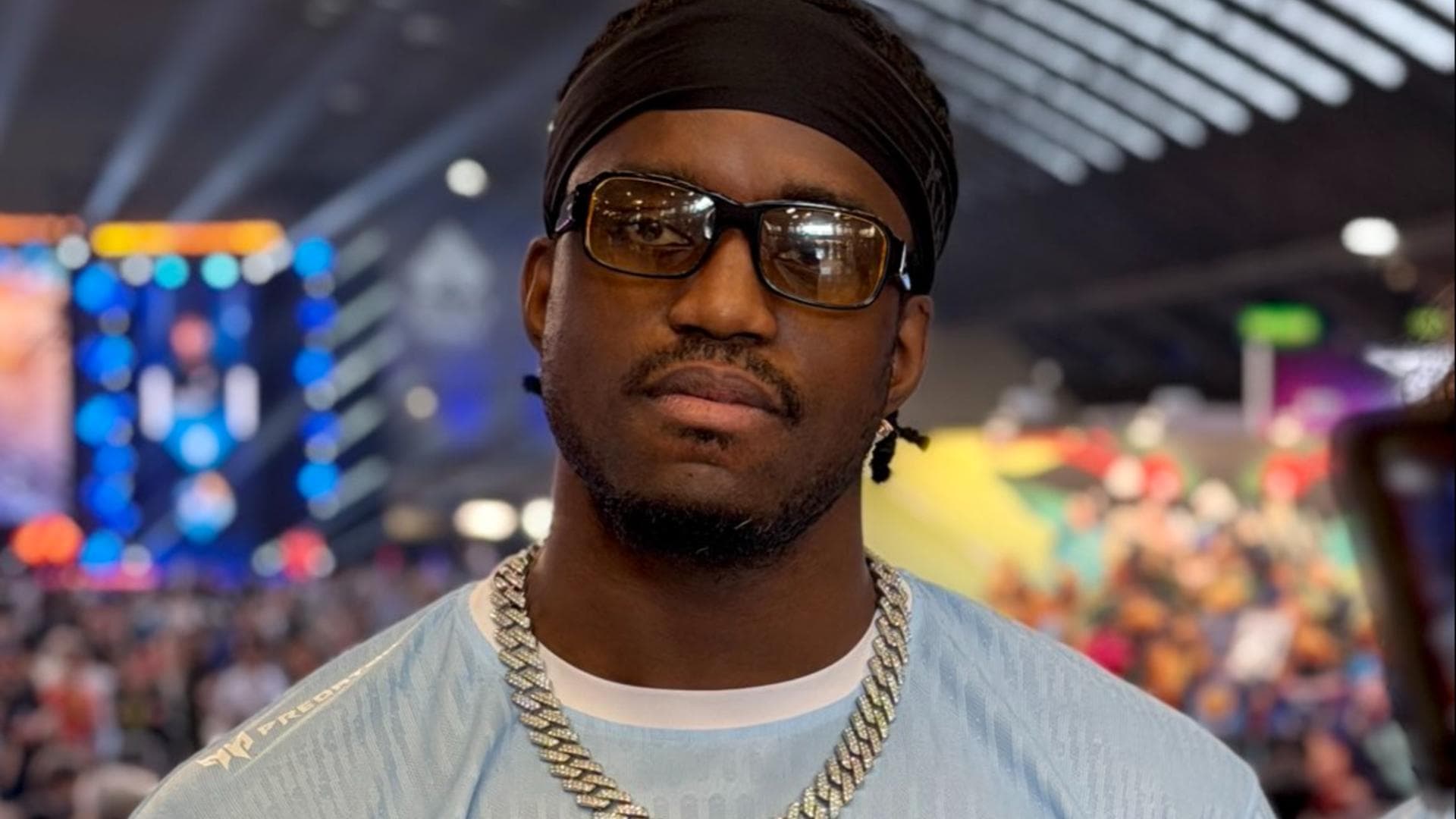 Article background image