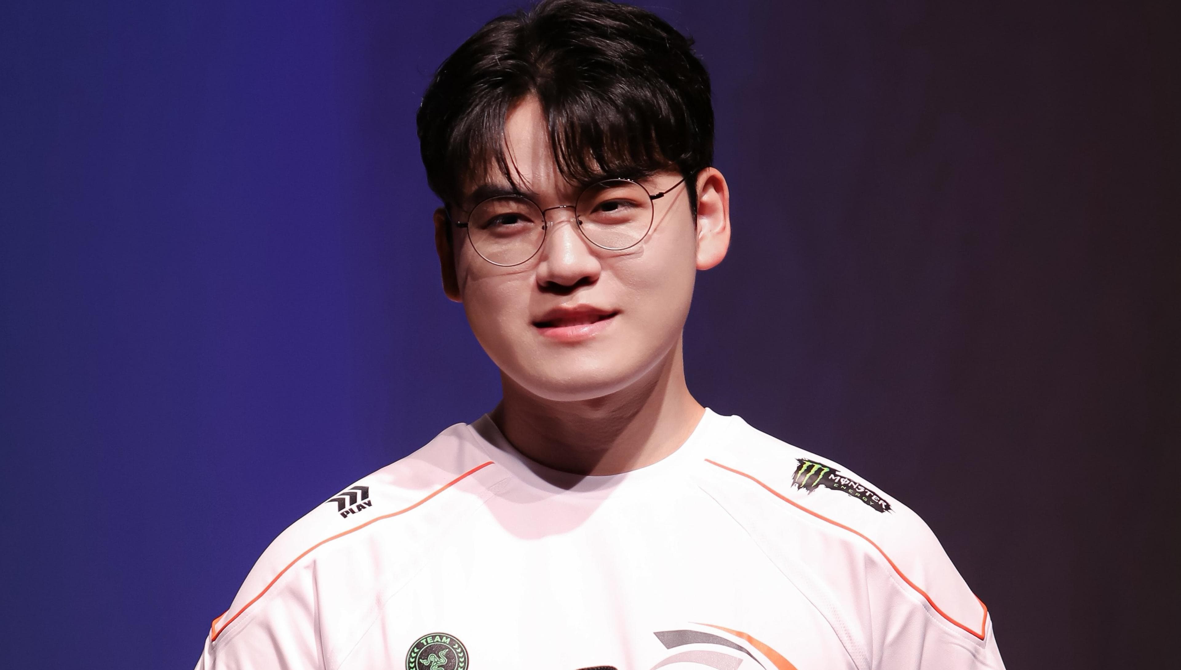 Article background image