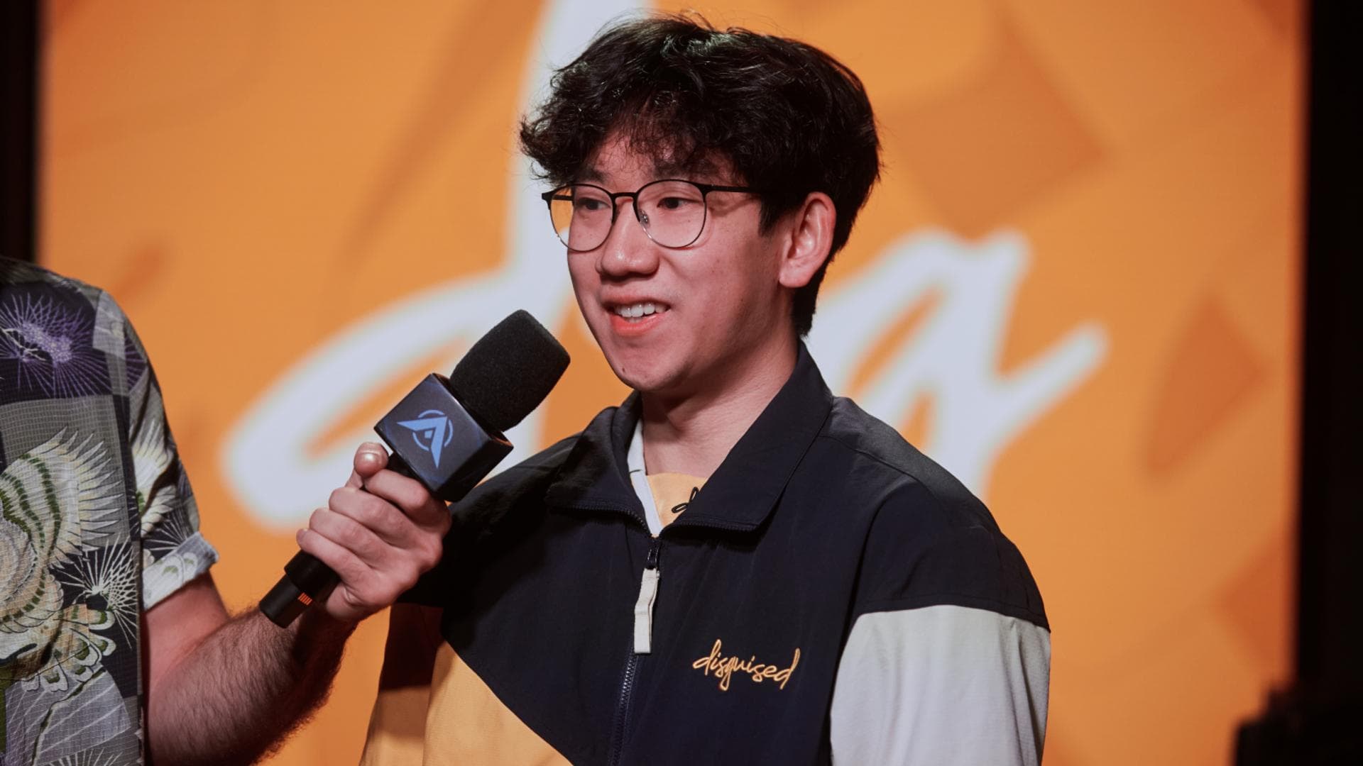Article background image