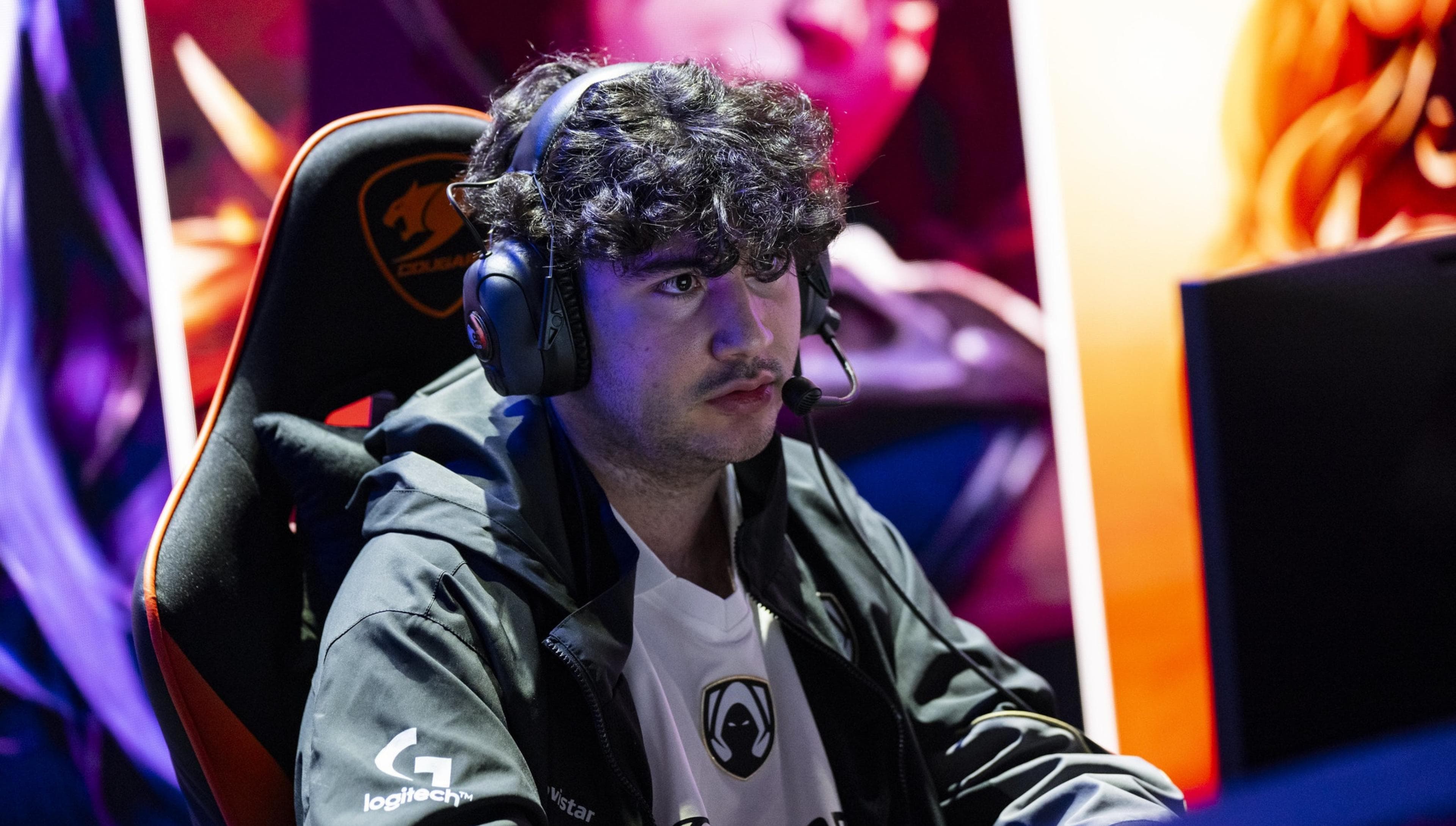 Article background image