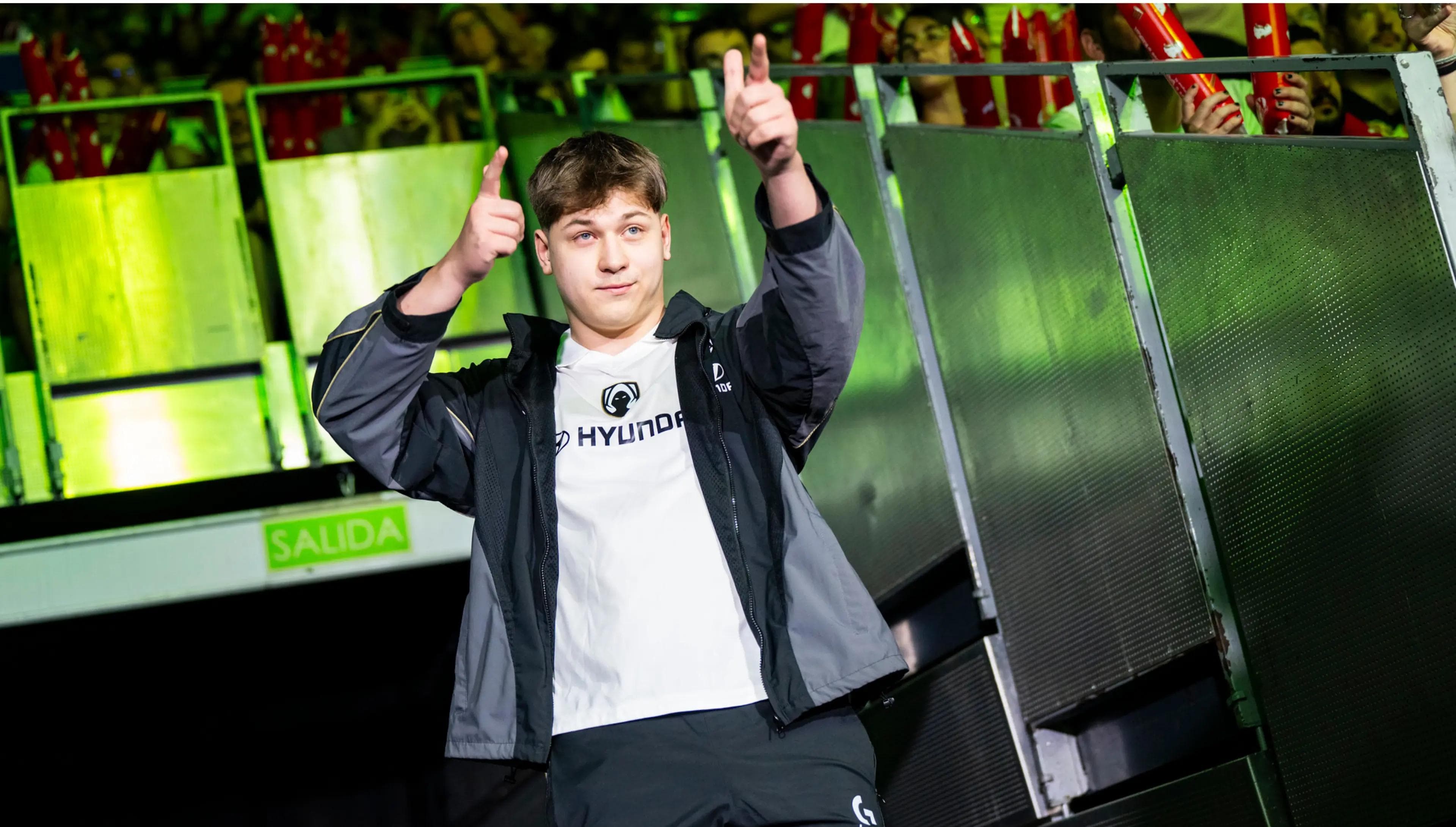 Article background image