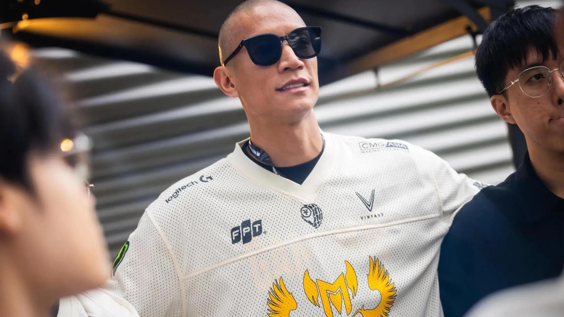 Anthony "TK Nguyen" Nguyễn, CEO of GAM Esports, at Worlds 2024 with his team.