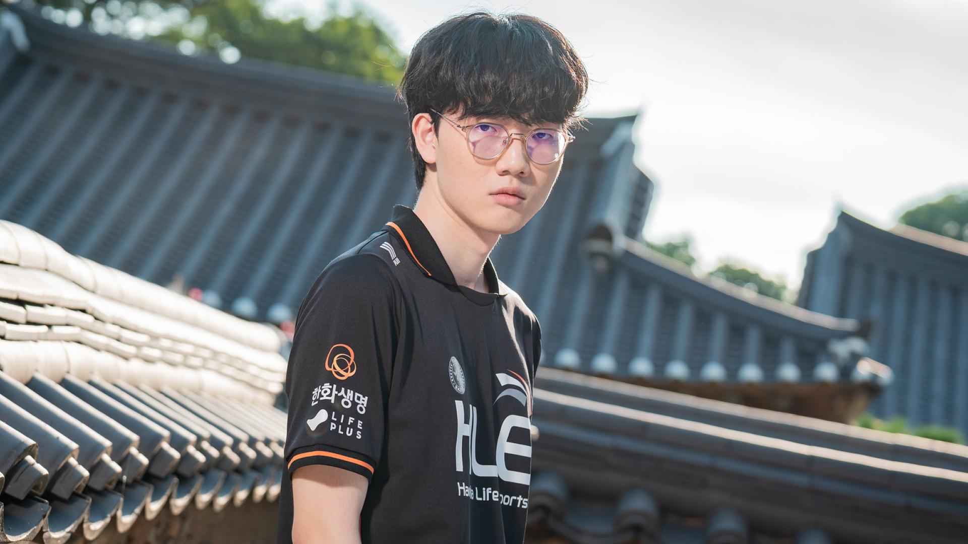 Viper re-signs with Hanwha Life Esports for the 2025 season