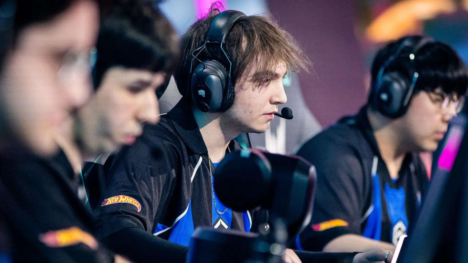 Adam "Jackies" Jeřábek, midlaner of GIANTX in the 2026 LEC Spring Split. Photo Credit: Wojciech Wandzel/Riot Games