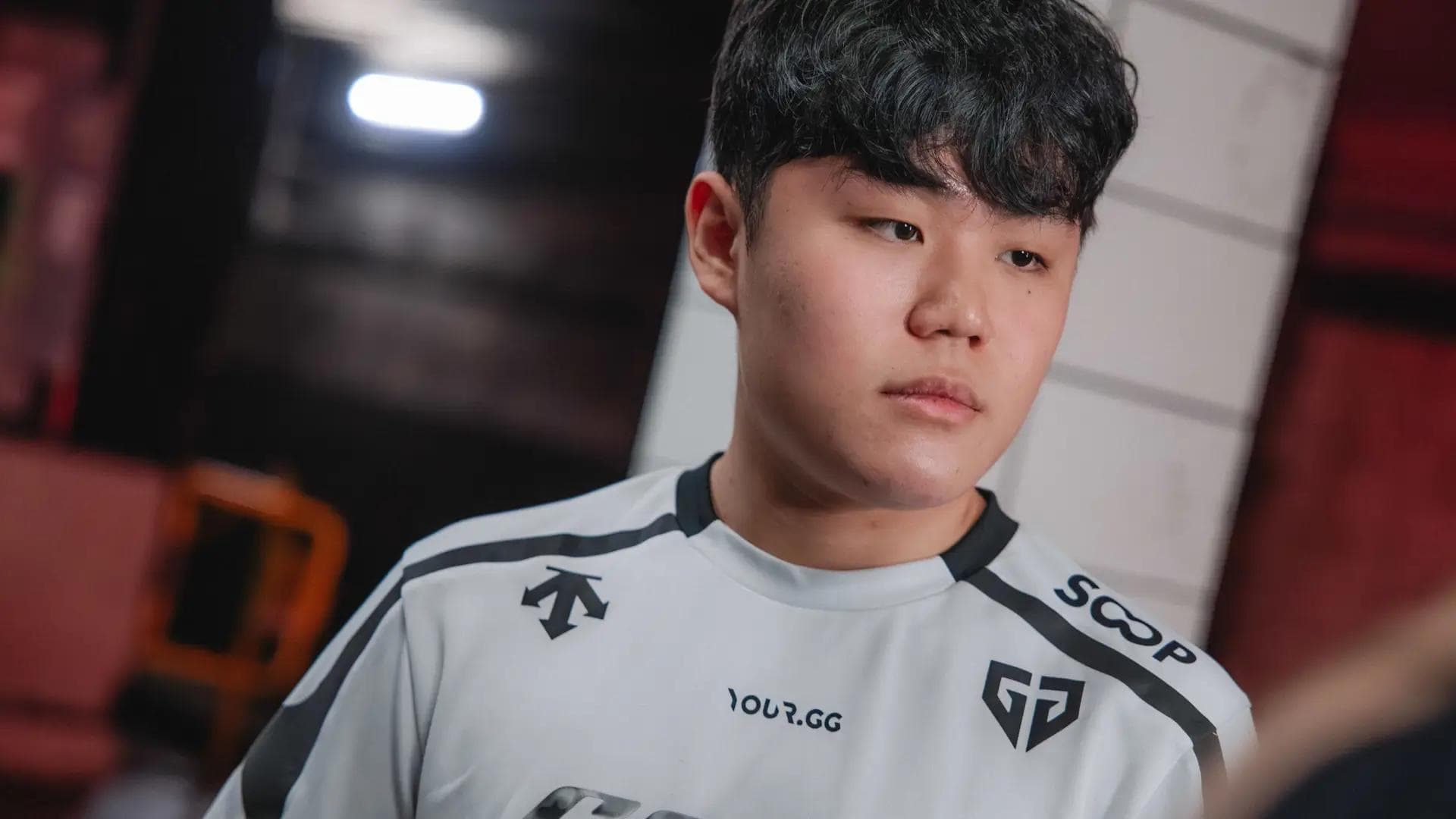 Article background image