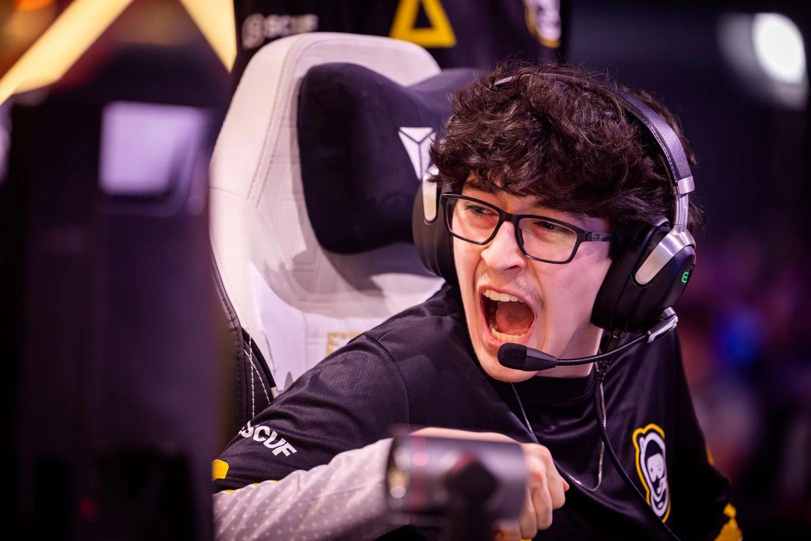 zach competing at EWC. Credit: Esports World Cup