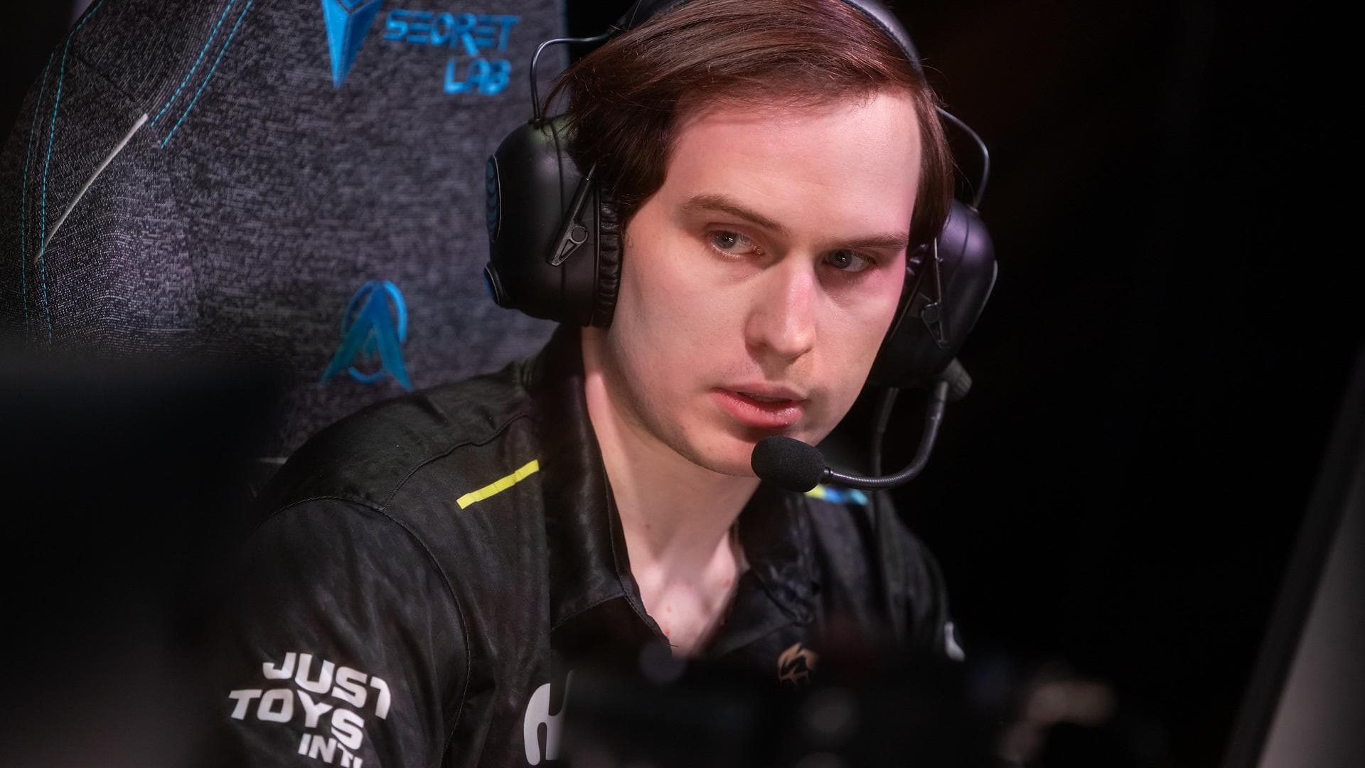 Article background image