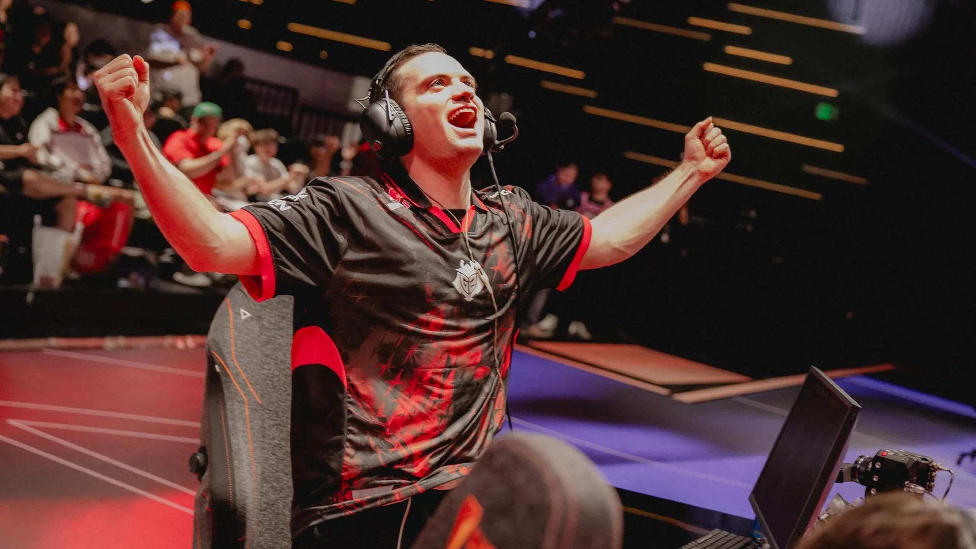 Article background image